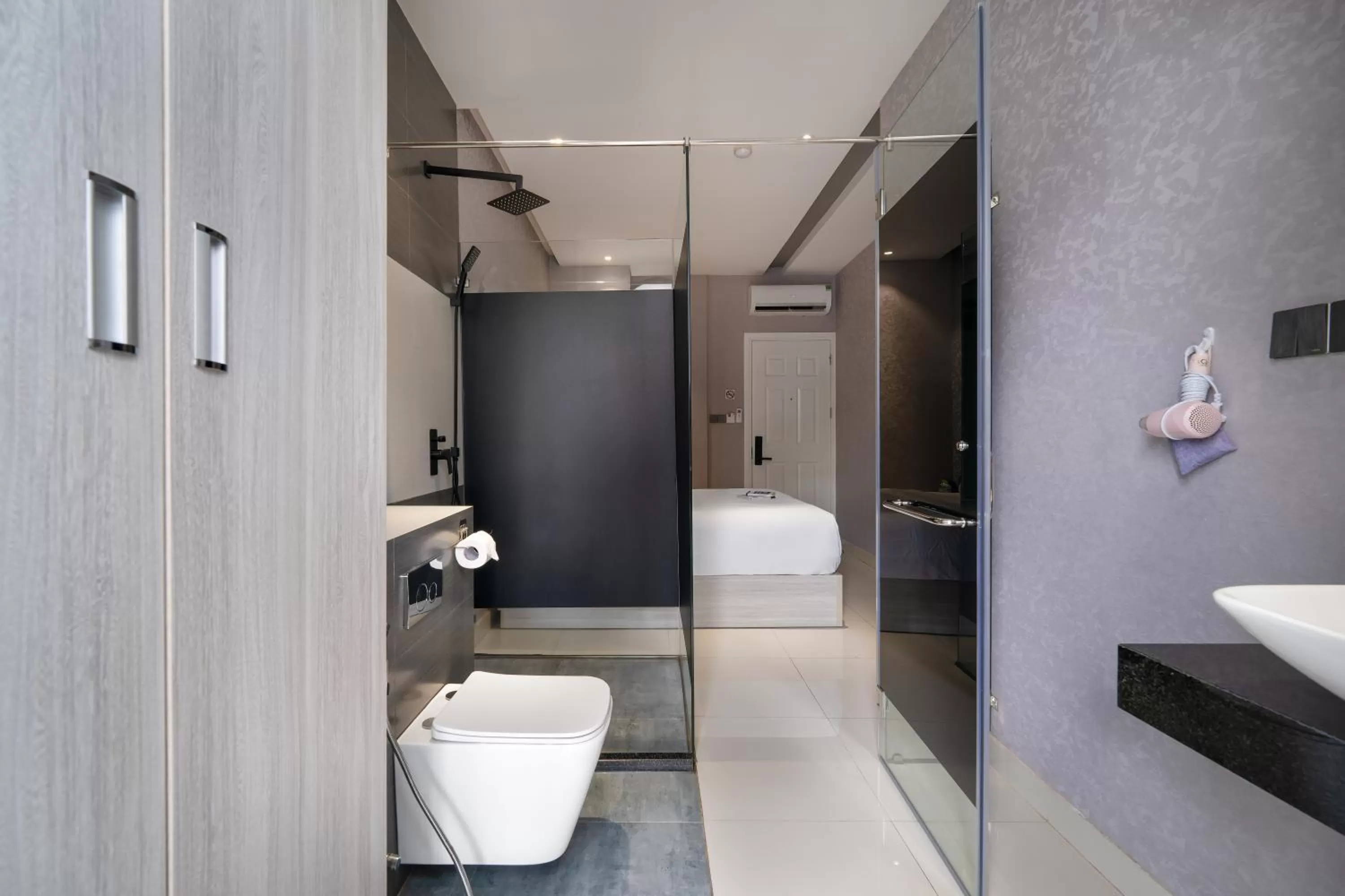 Bathroom in Mari Queen Hotel - Bui Thi Xuan