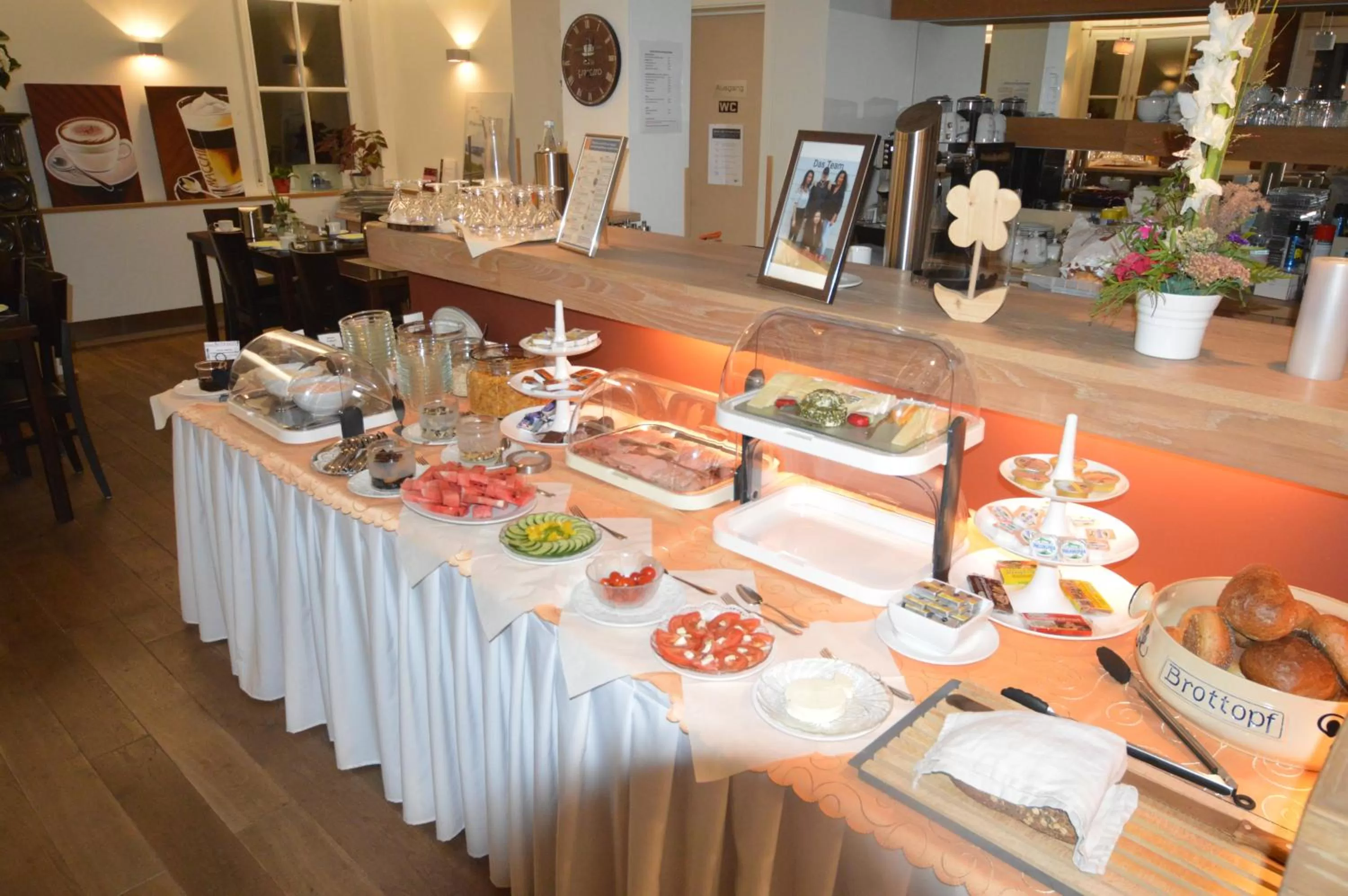 Restaurant/places to eat in Aktivhotel Alter Kaiser