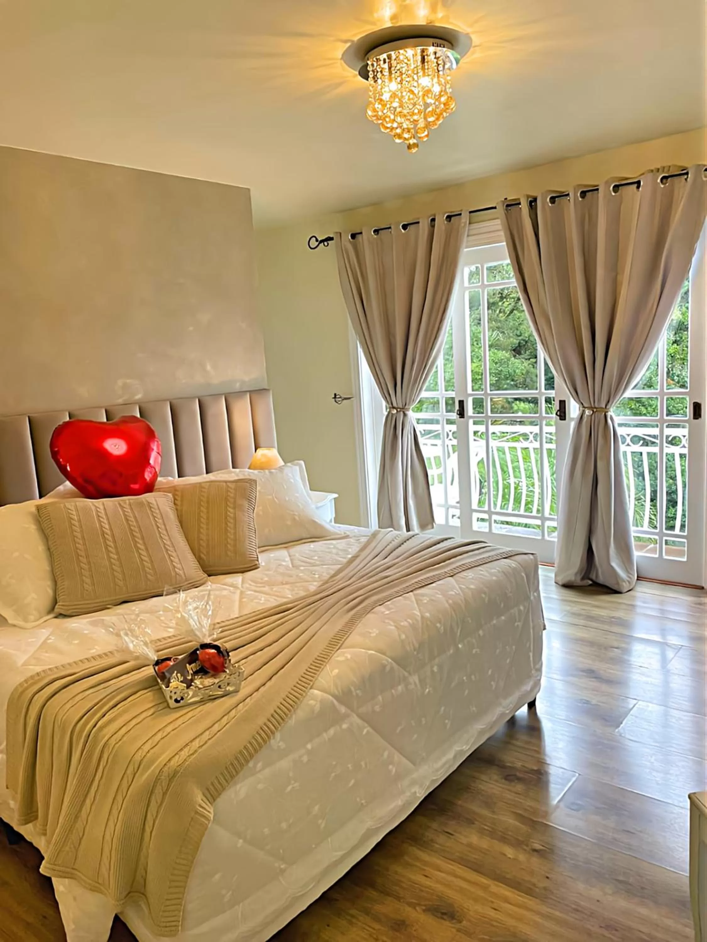 Photo of the whole room, Bed in Pousada dos Anjos