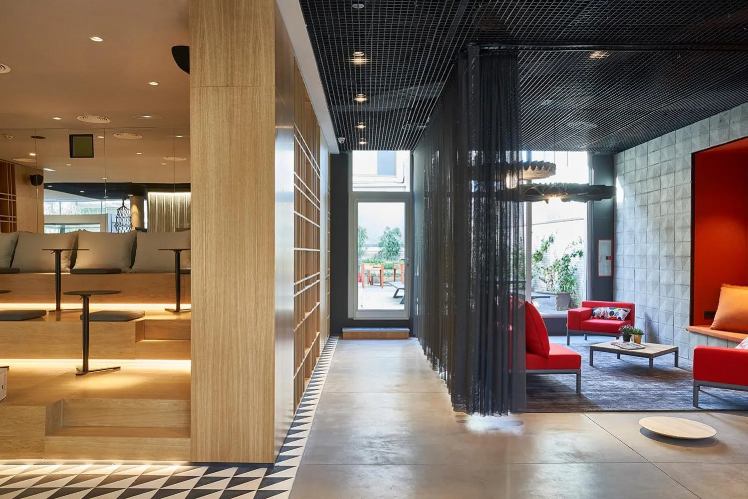 Living room in Ibis Barcelona Plaza Glòries 22@