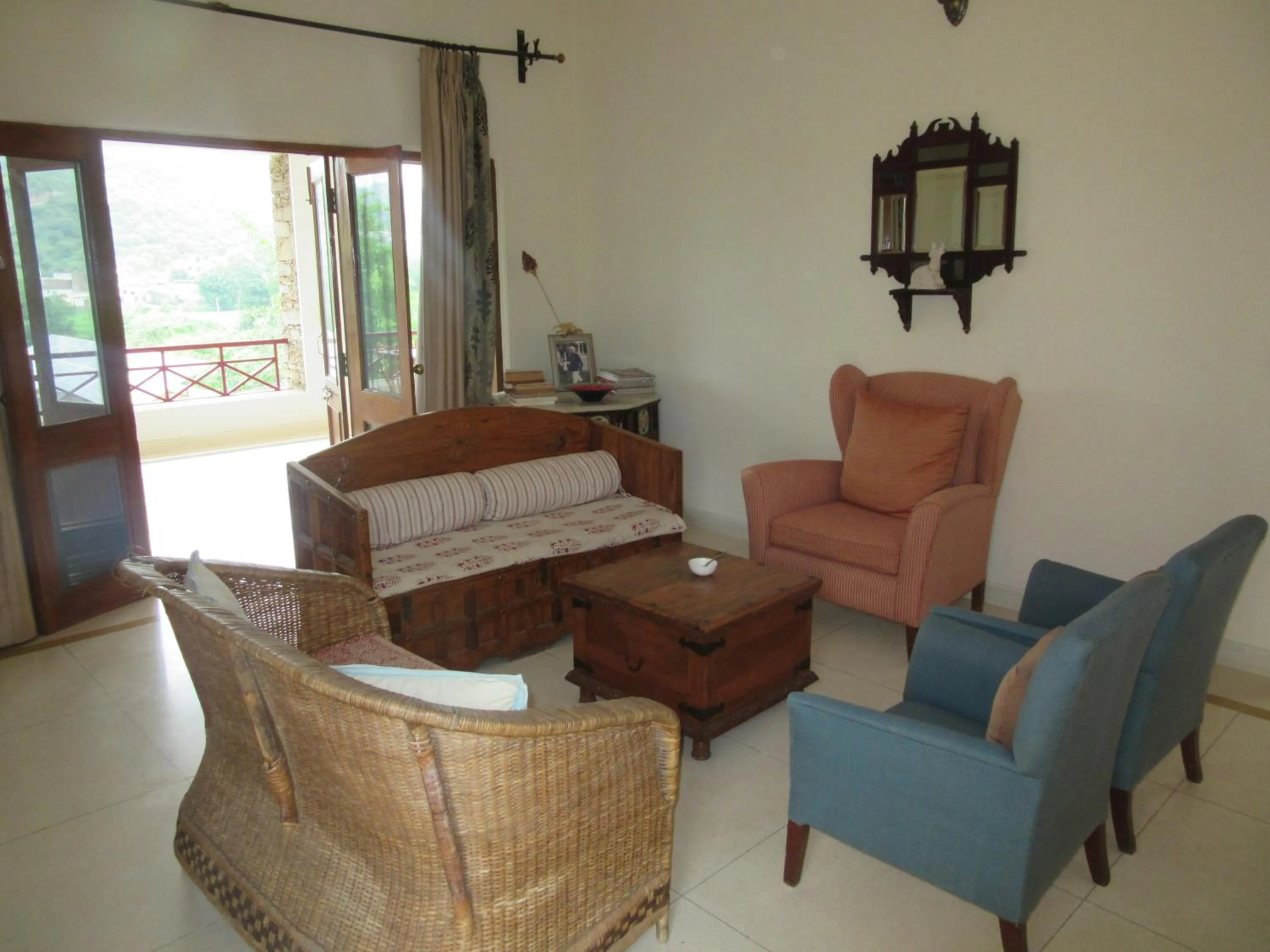 Communal lounge/ TV room in Devra Udaipur