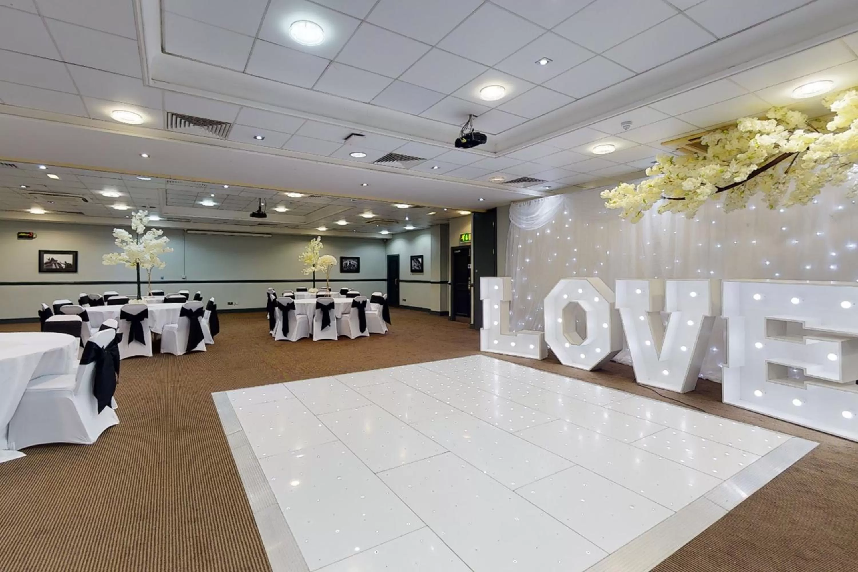 wedding in Village Hotel Liverpool