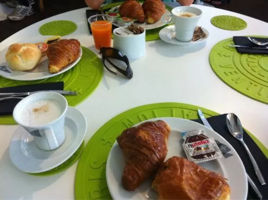 Breakfast in B&B DREAM