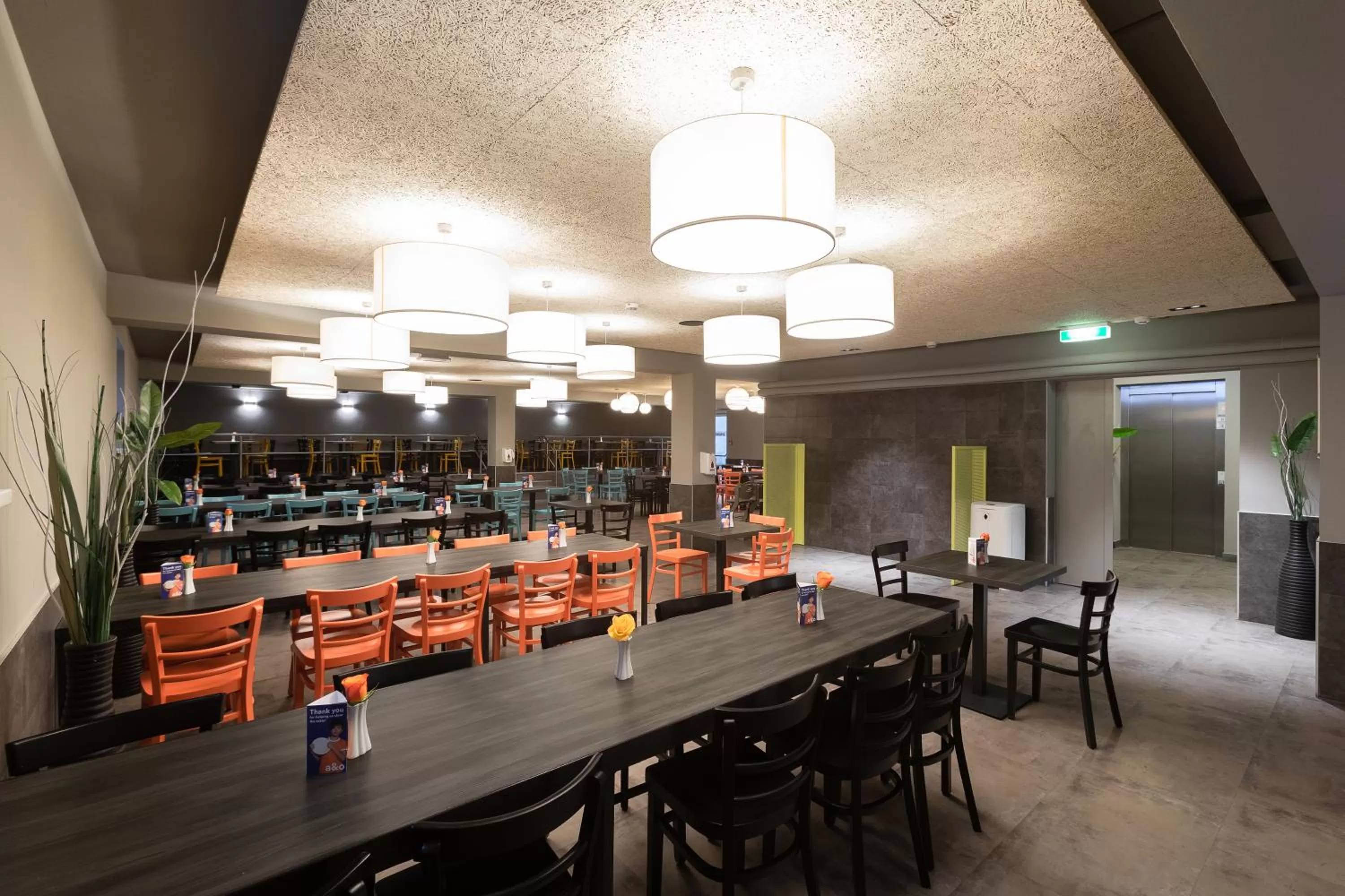 Restaurant/places to eat in a&o Berlin Hauptbahnhof