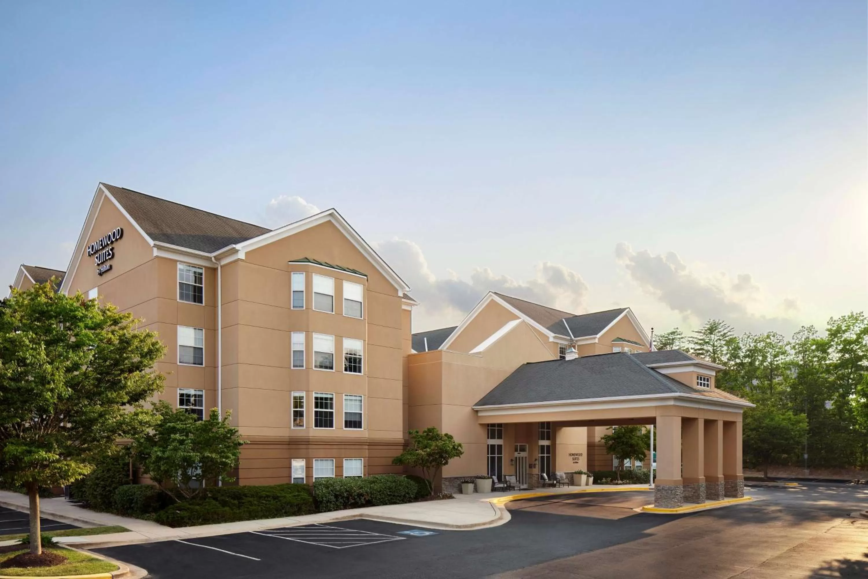 Property building in Homewood Suites by Hilton Baltimore-Washington Intl Apt