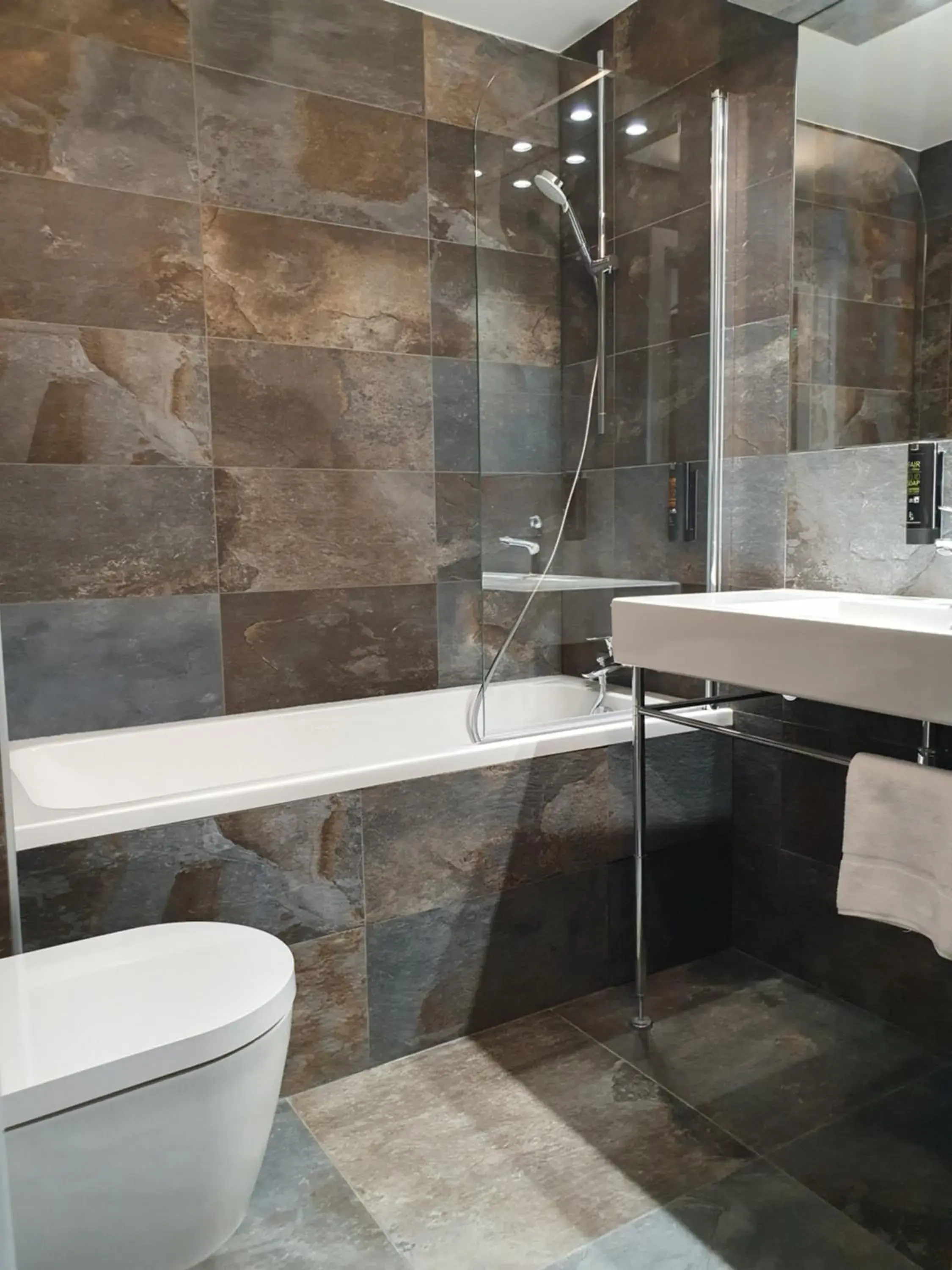 Double Room Mont Blanc side in Chalet Hôtel du Bois Double Room Mont Blanc side in Chalet Hôtel du Bois