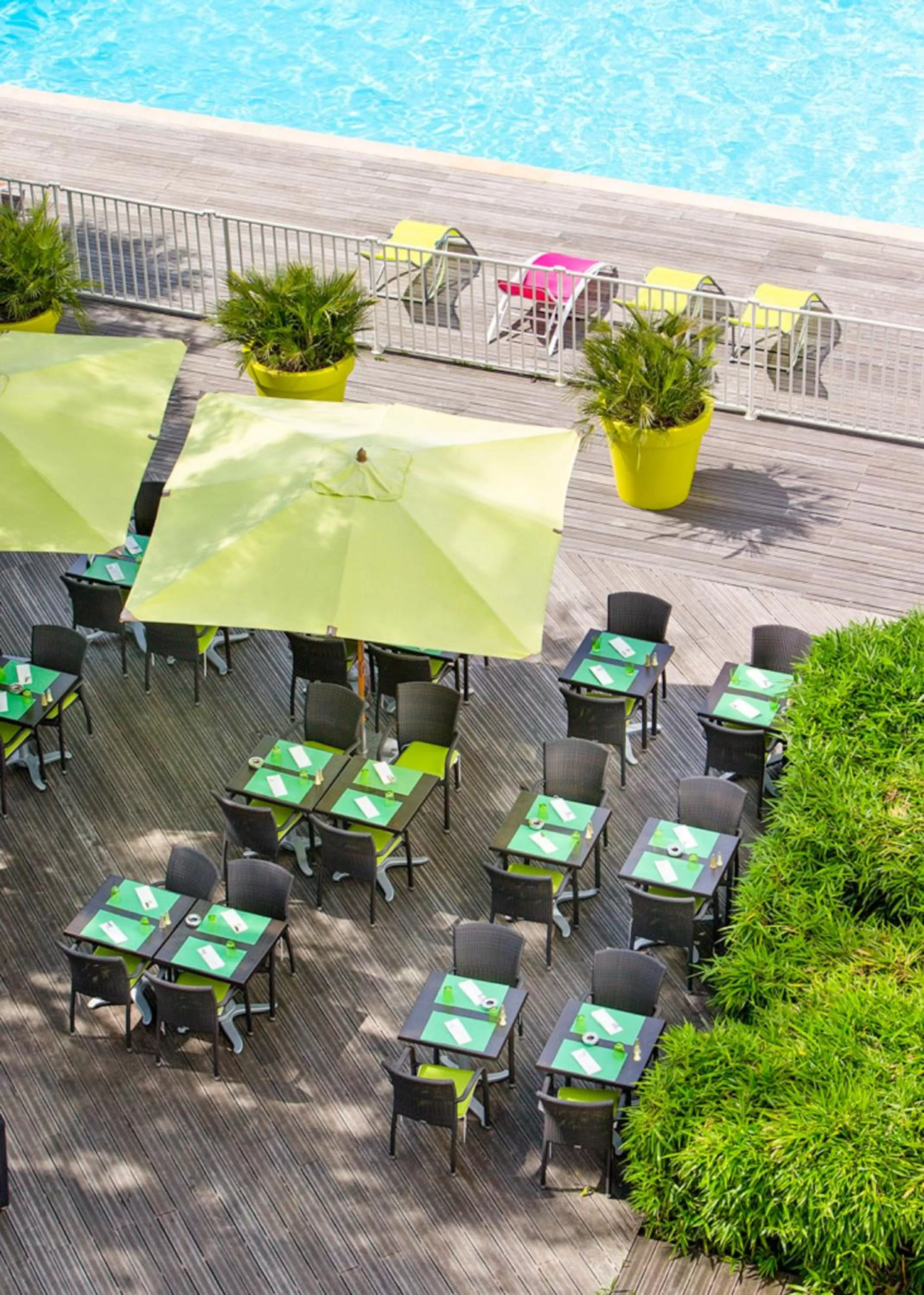 Balcony/Terrace in Novotel Paris Orly Rungis Aéroport