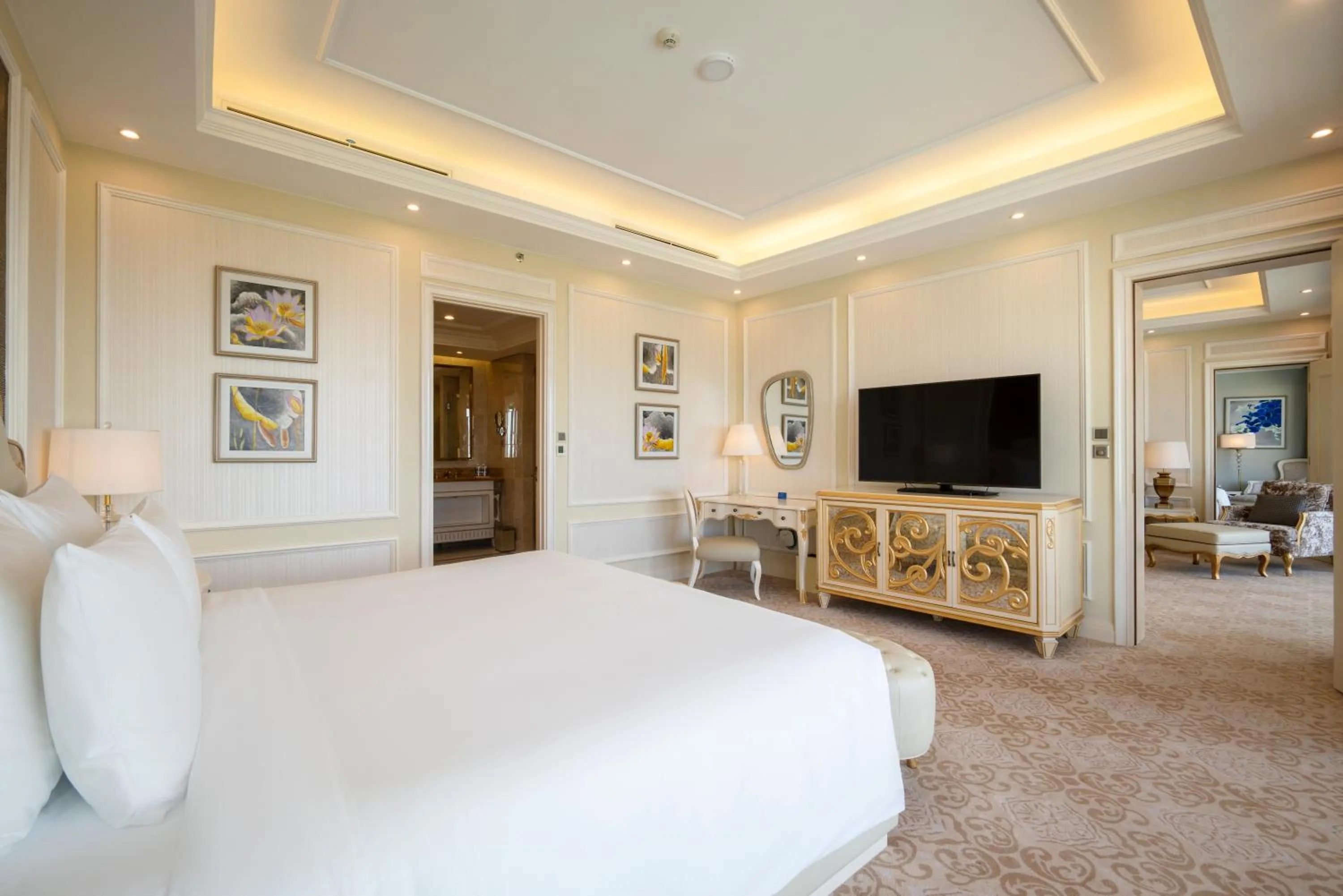 Bedroom, Bed in Radisson Blu Resort Phu Quoc