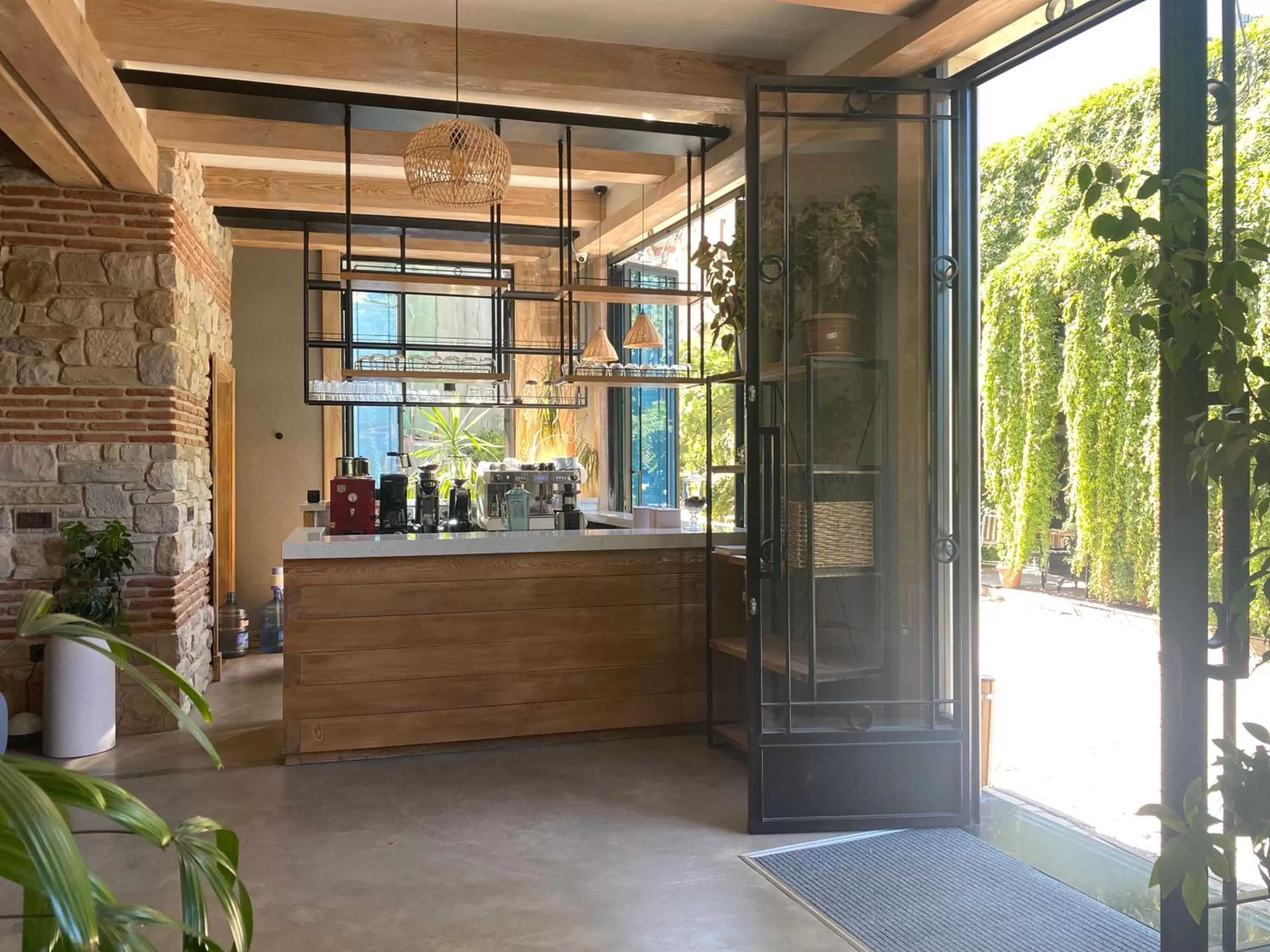 Restaurant/places to eat in Istanbul Old City Colorful Houses Balat PETRION Hotel