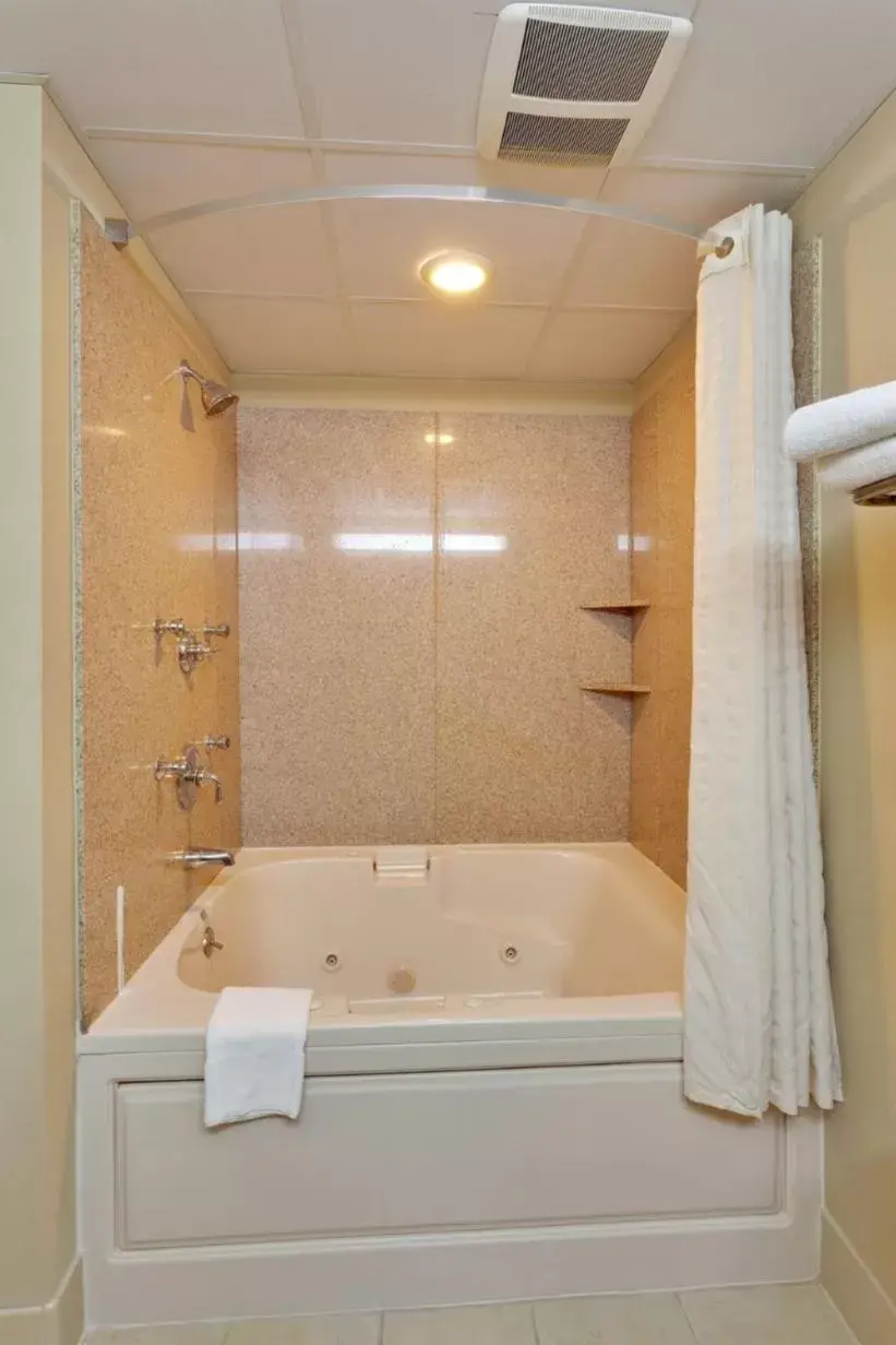 Studio Suite with Two Queen Beds and Whirlpool - Non-Smoking in Country Suites Absecon-Atlantic City, NJ Studio Suite with Two Queen Beds and Whirlpool - Non-Smoking in Country Suites Absecon-Atlantic City, NJ