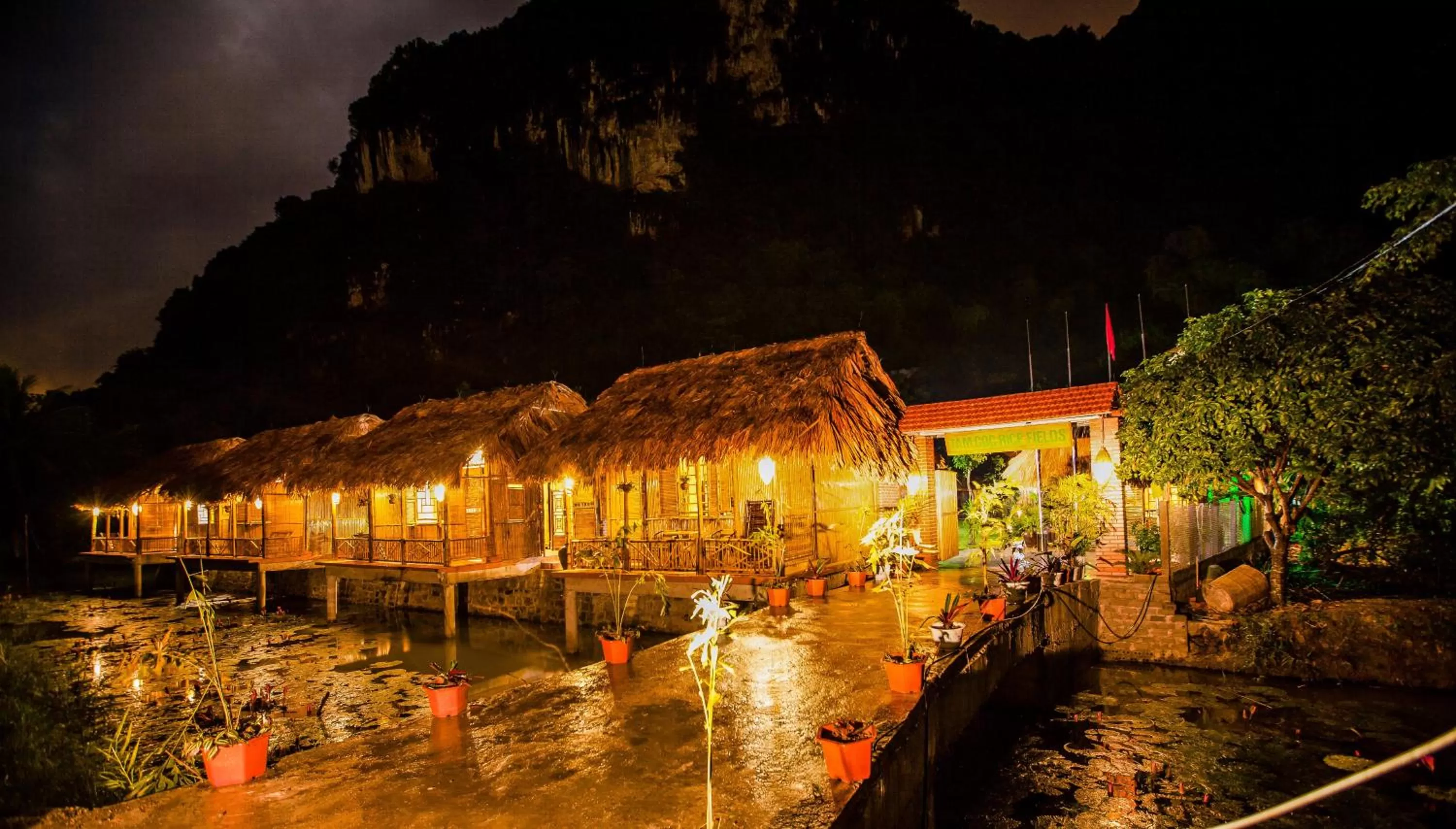 Night in Tam Coc Rice Fields Resort