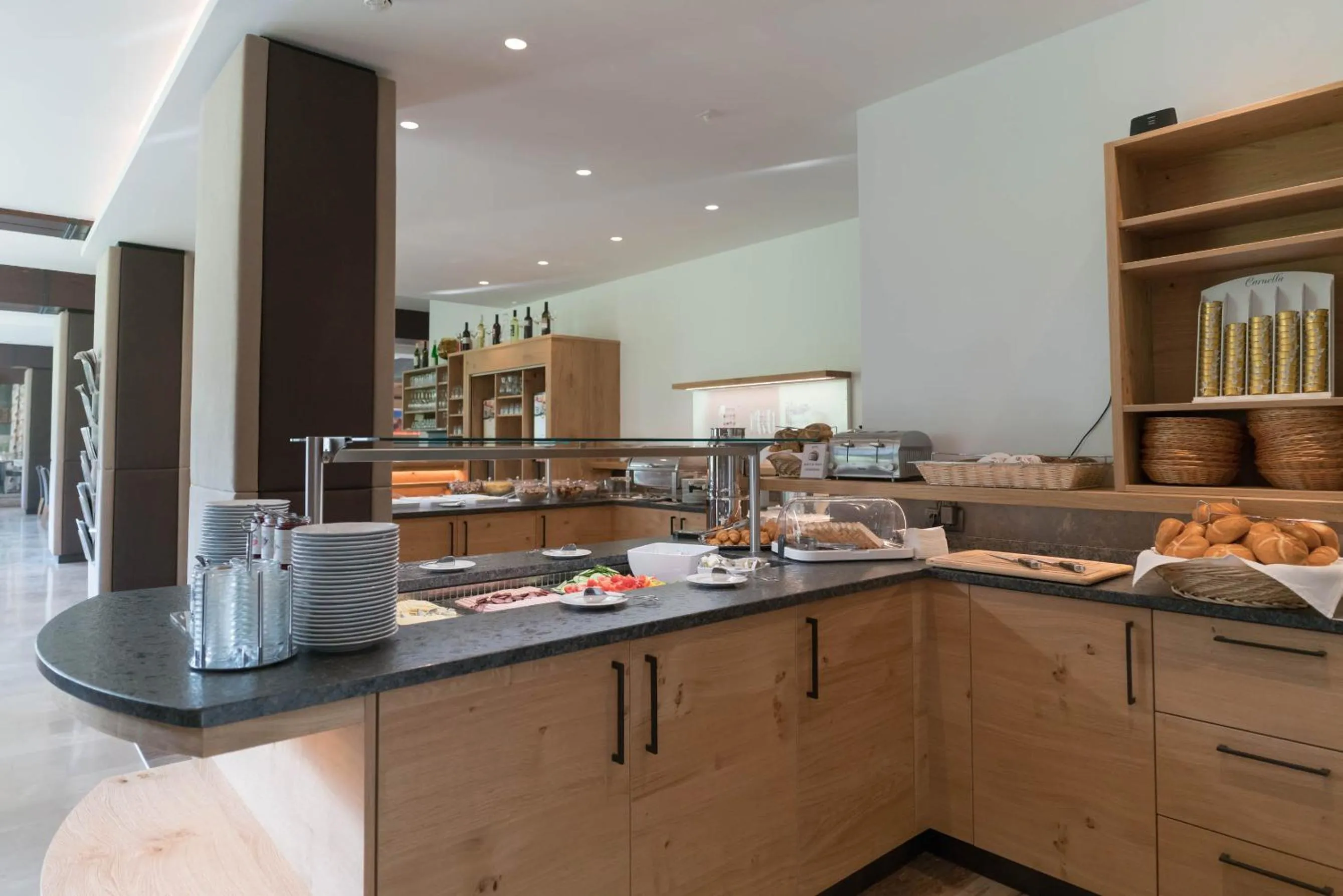 Breakfast in Aktivhotel Pehab - Dachstein Rooftop-Spa