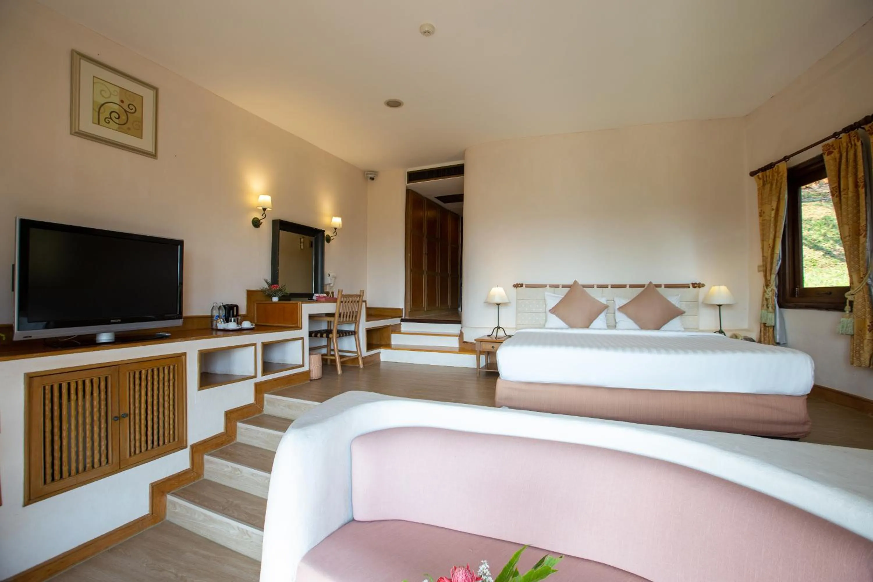 Bed in Imperial Phukaew Hill Resort