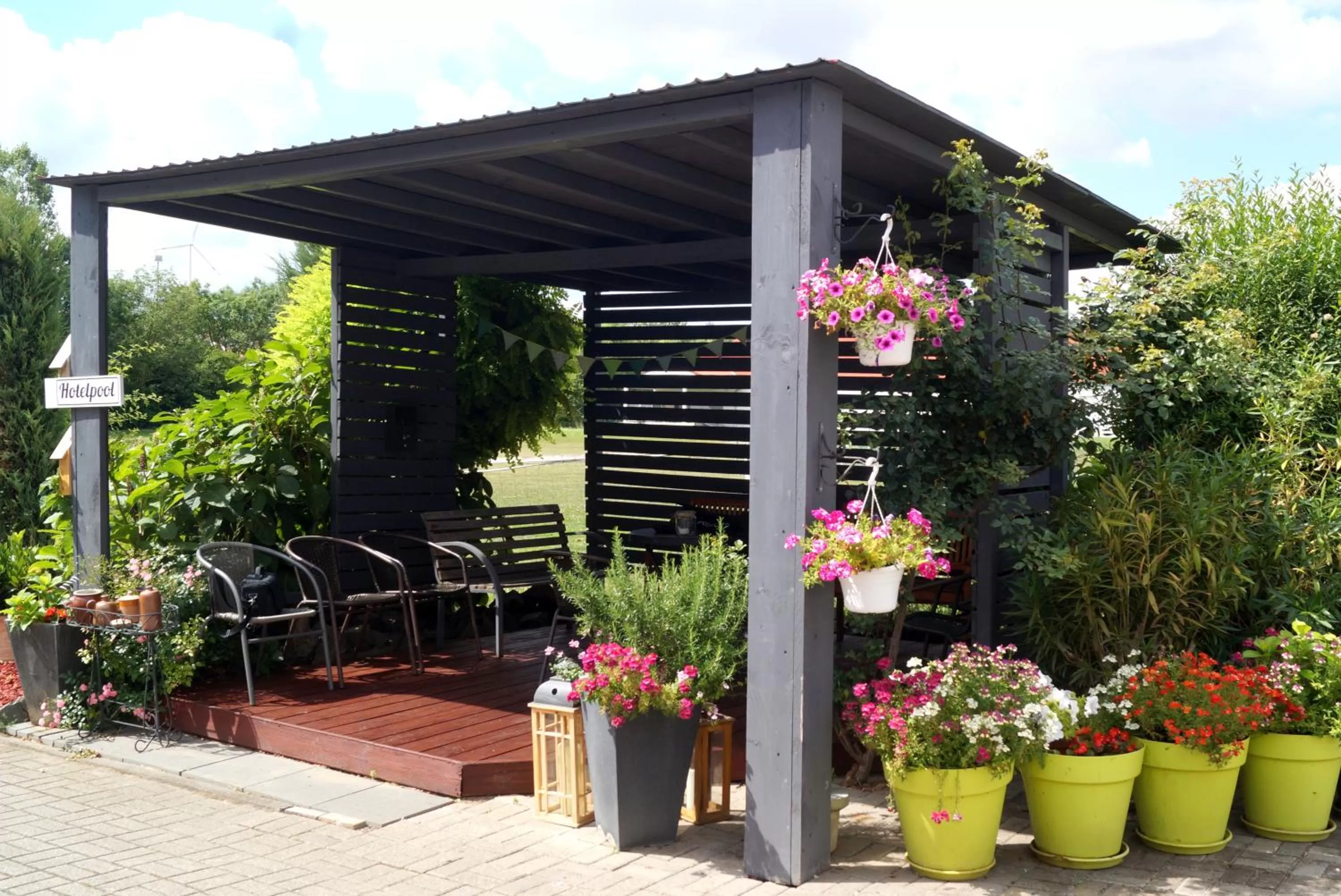 Patio in Kraft Hotel A61 Worms - Alzey