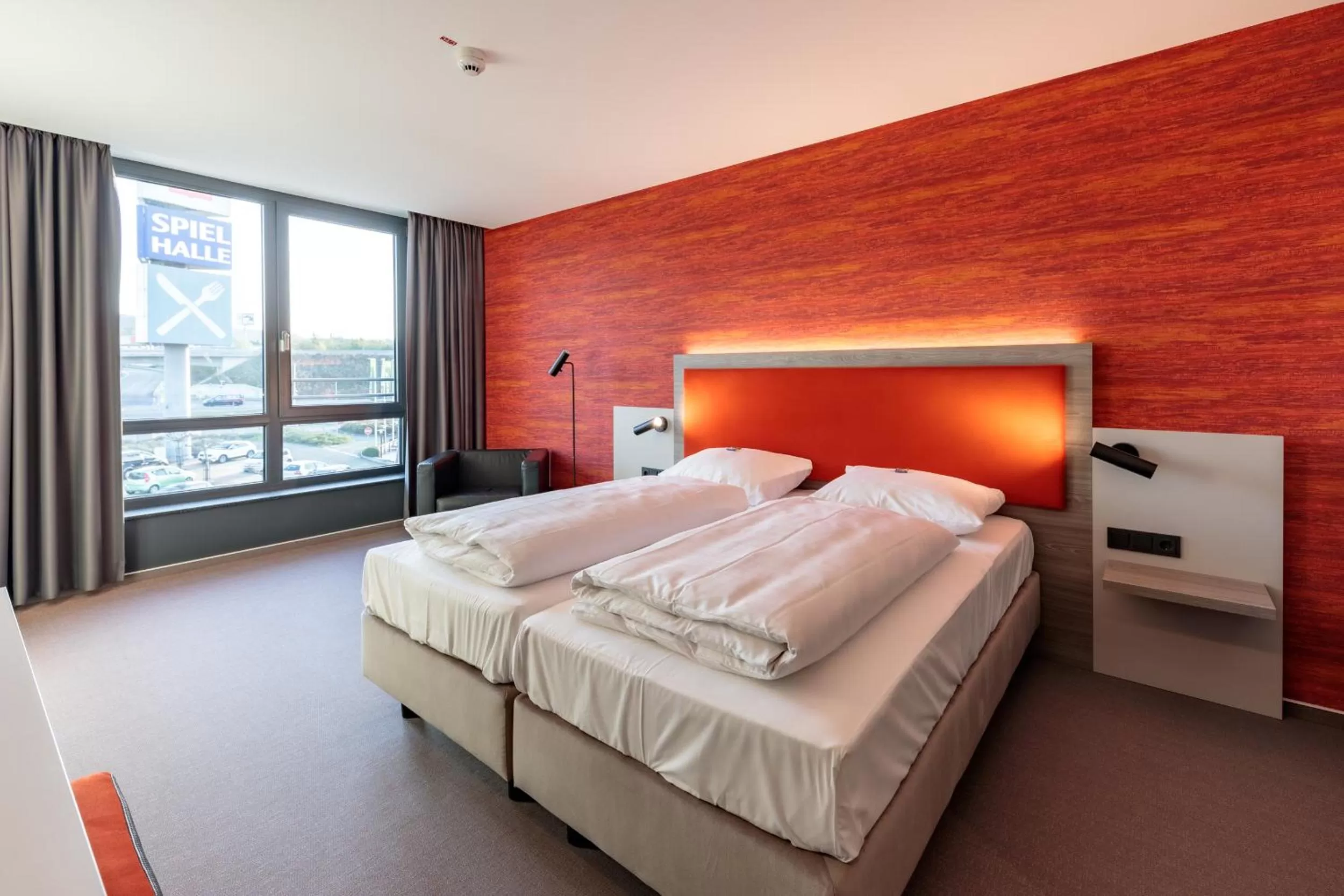 View (from property/room), Bed in Hotel am Rüssel