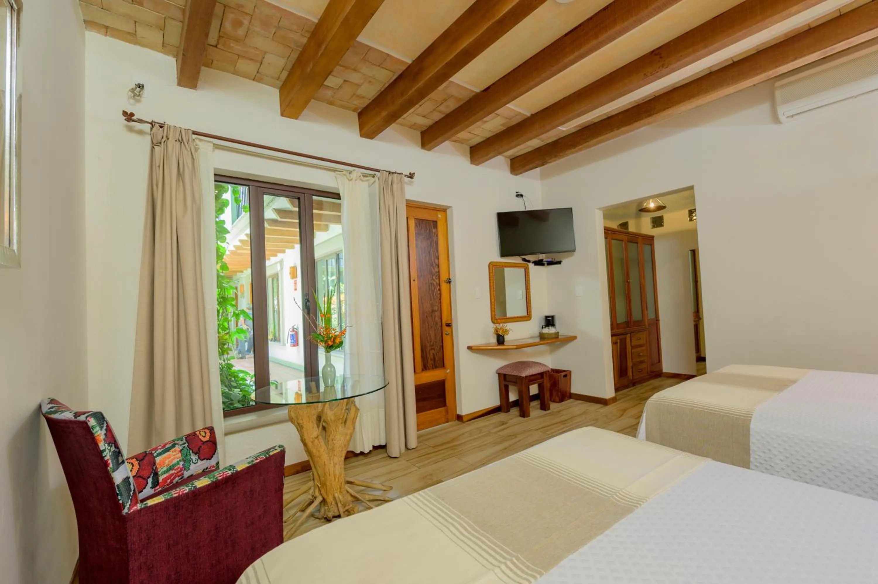 Photo of the whole room, Bed in Hotel Casa Vertiz