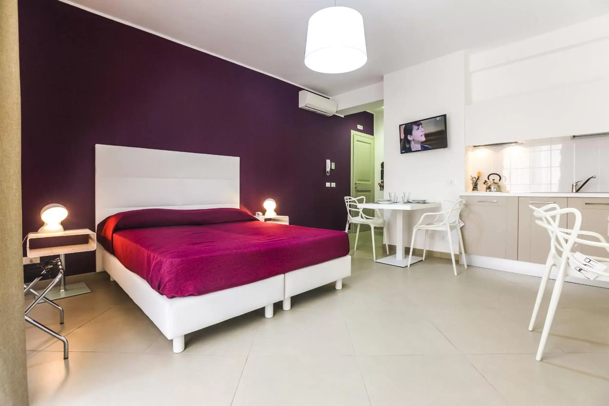 Superior Studio in Finestre d'Occidente Superior Studio in Finestre d'Occidente