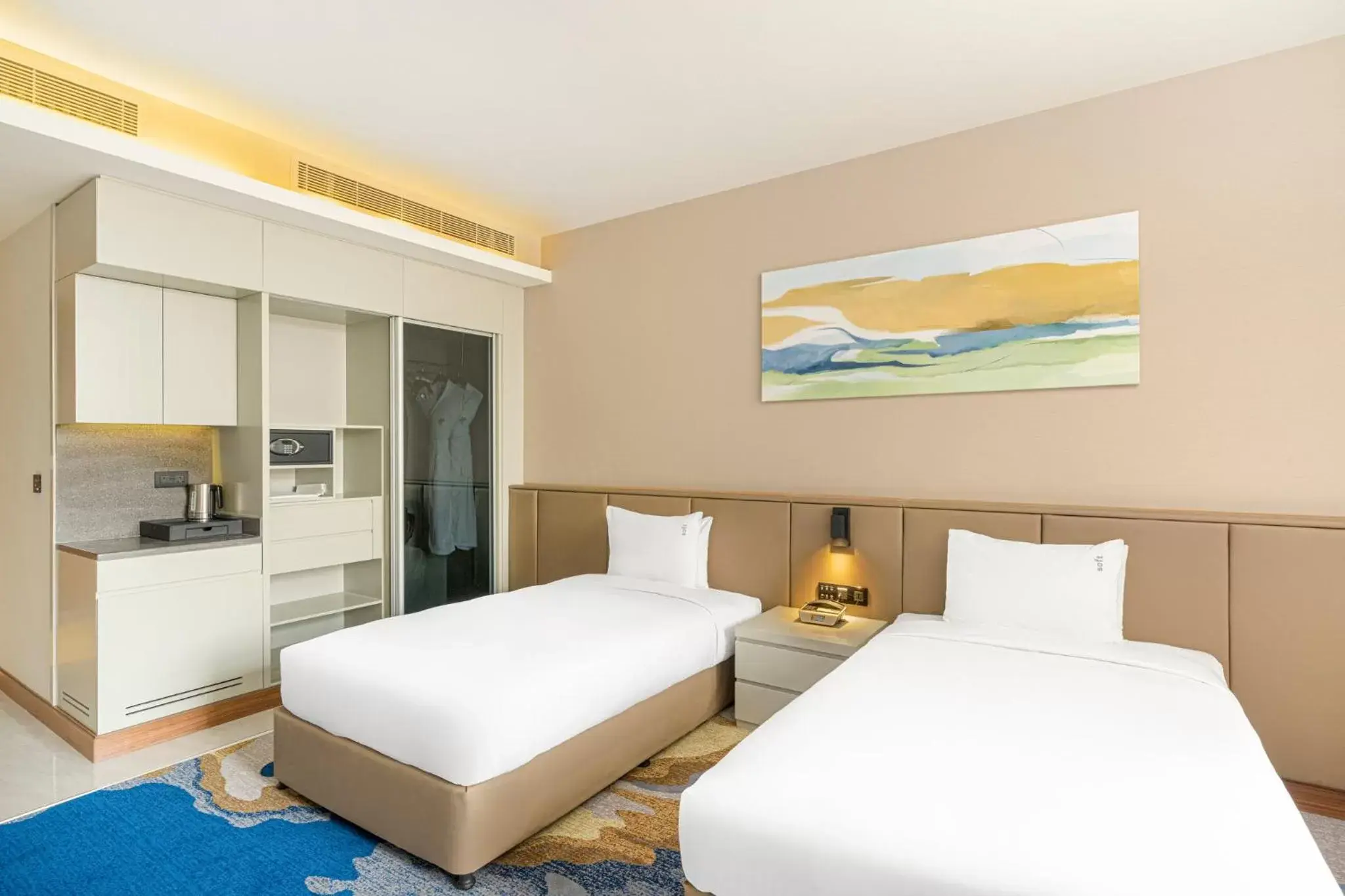 Standard Twin Room in Holiday Inn Riyadh The Business District by IHG Standard Twin Room in Holiday Inn Riyadh The Business District by IHG