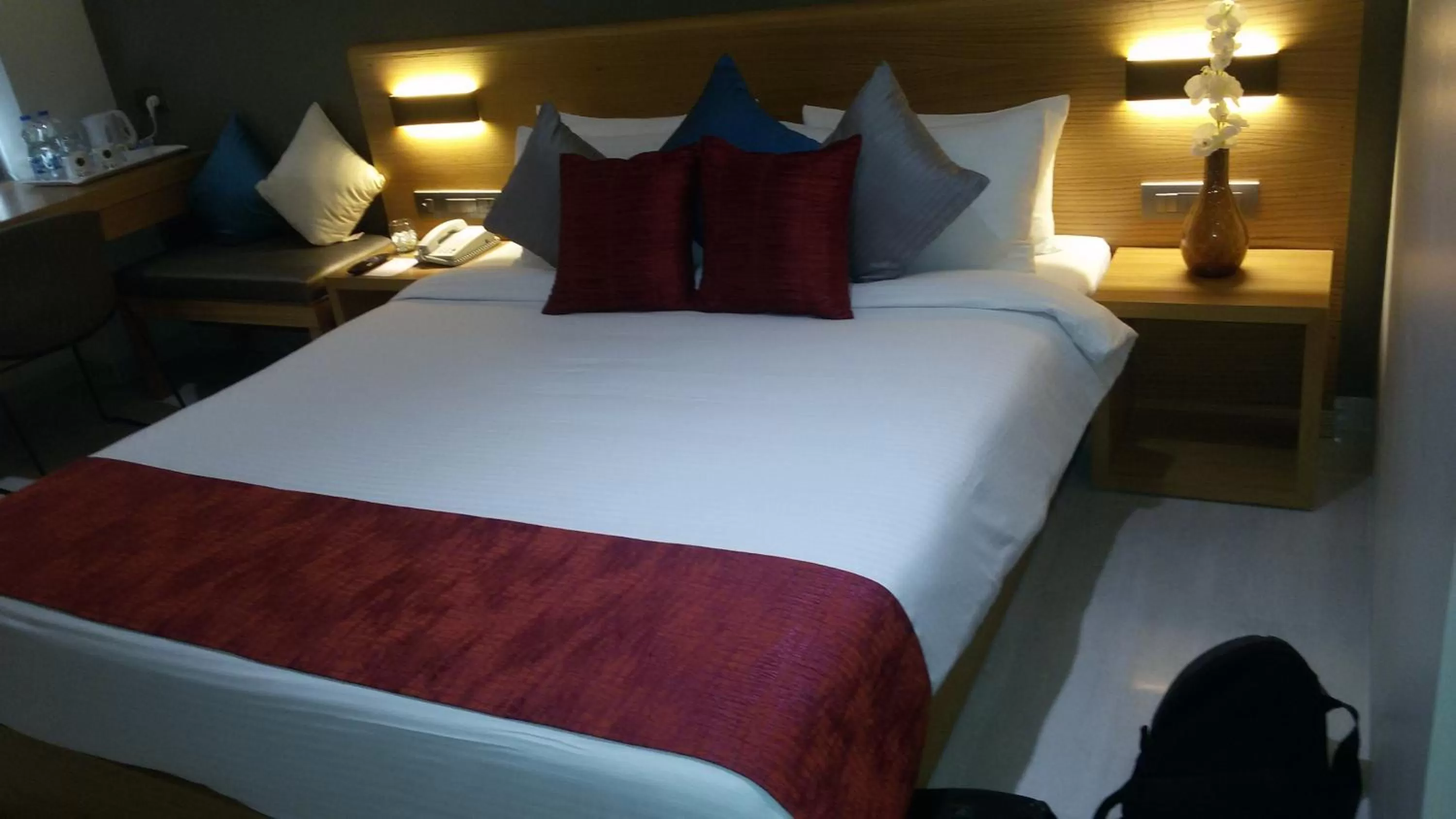 Bed in Hotel Suba Elite Vadodara