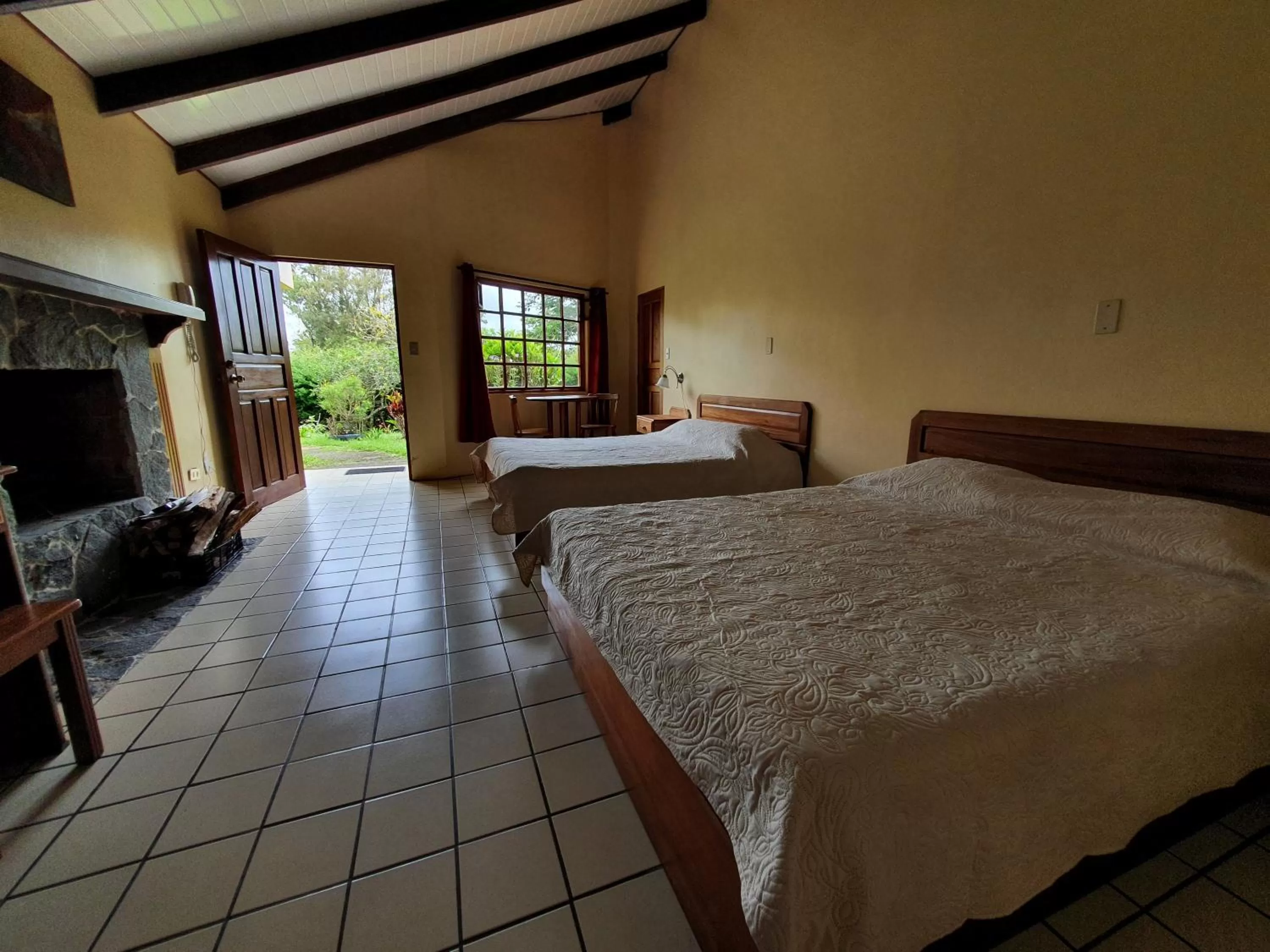 Bed in Hotel Villa Zurqui