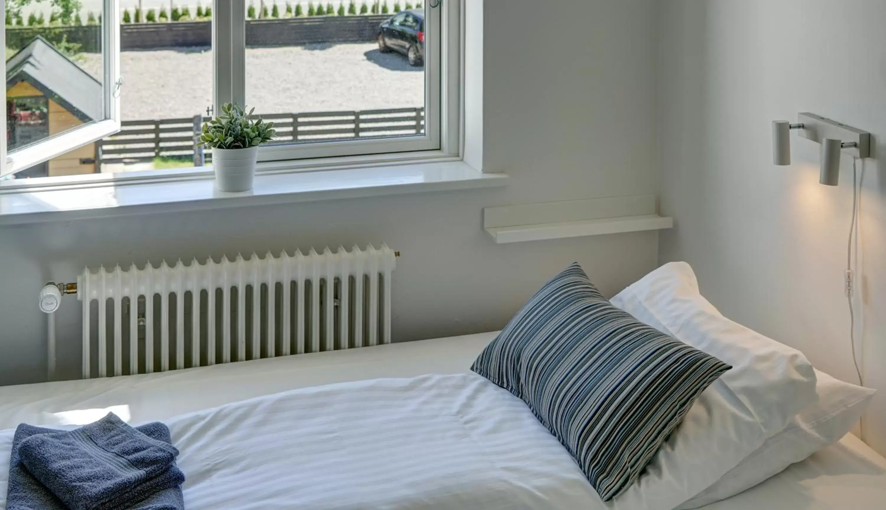 Single Room with Shared Shower and Toilet - single occupancy in Villa Sofie Bed & Breakfast Single Room with Shared Shower and Toilet - single occupancy in Villa Sofie Bed & Breakfast