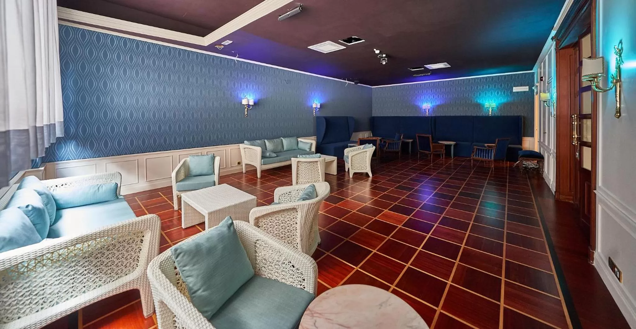 Seating area in Hotel Astoria