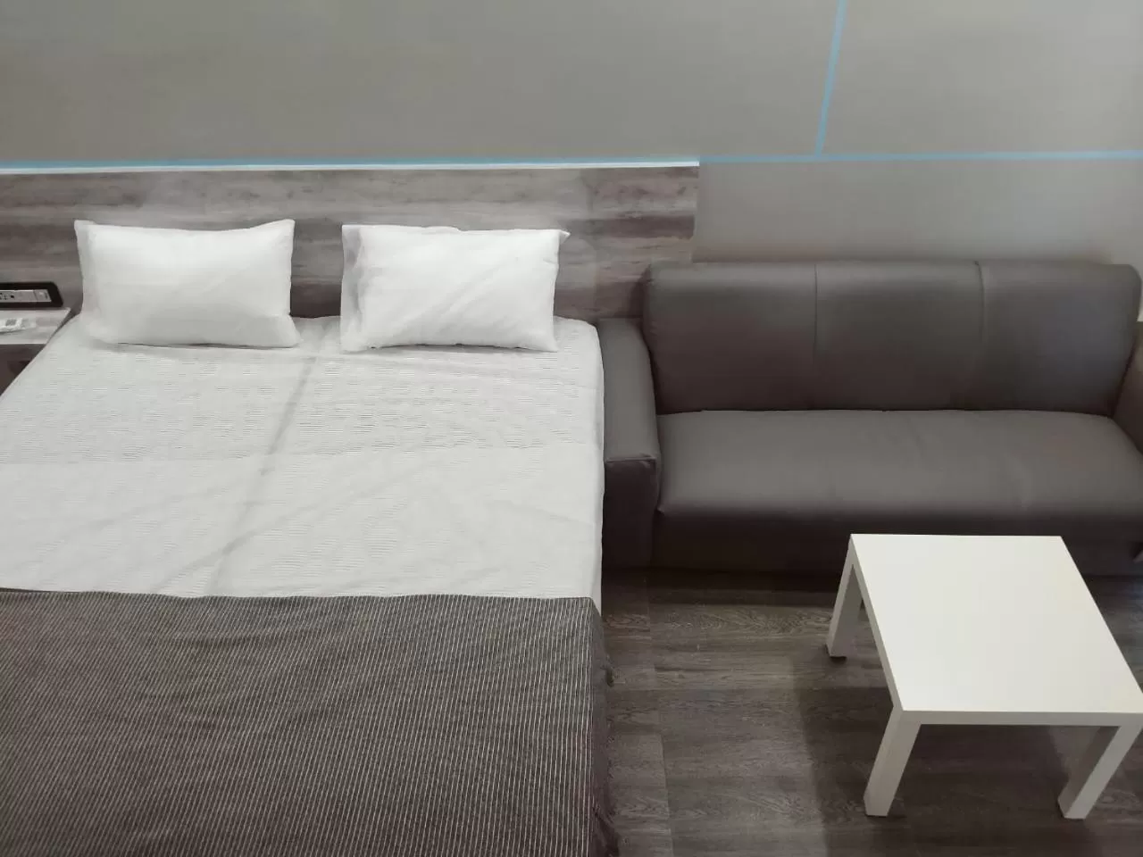 Bed in RESTEL STUDIO FLATS