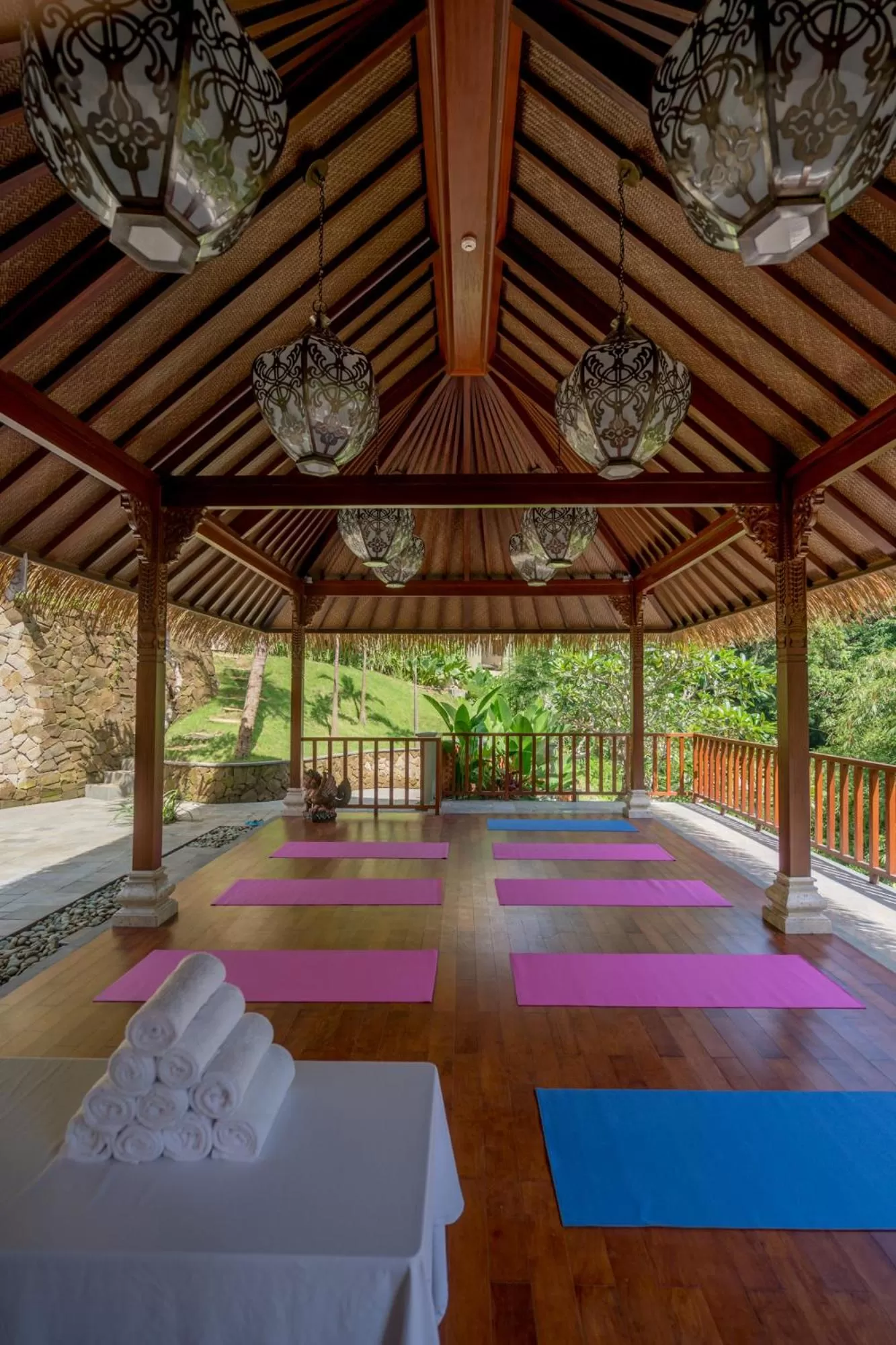 Area and facilities, Bed in SereS Springs Resort & Spa, Singakerta