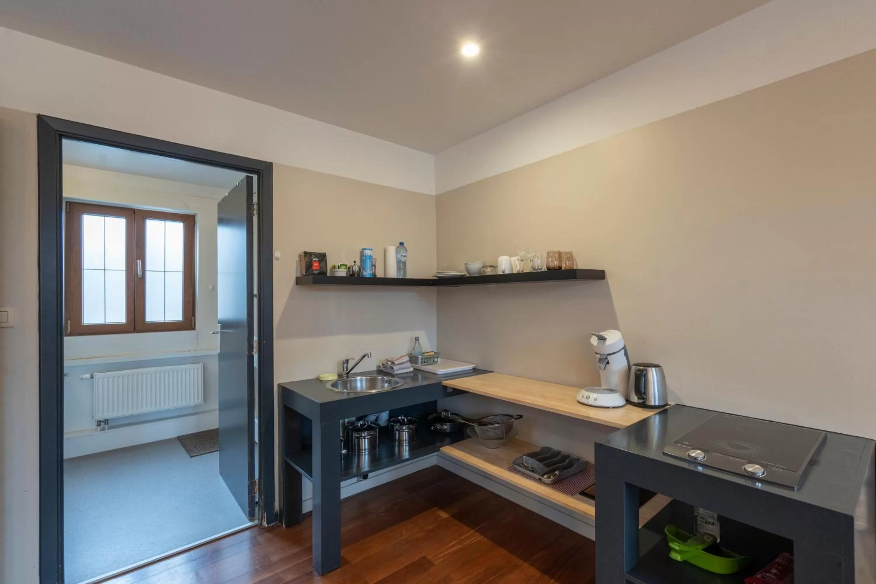 Kitchen or kitchenette, Kitchen/Kitchenette in Because the Night city lodge