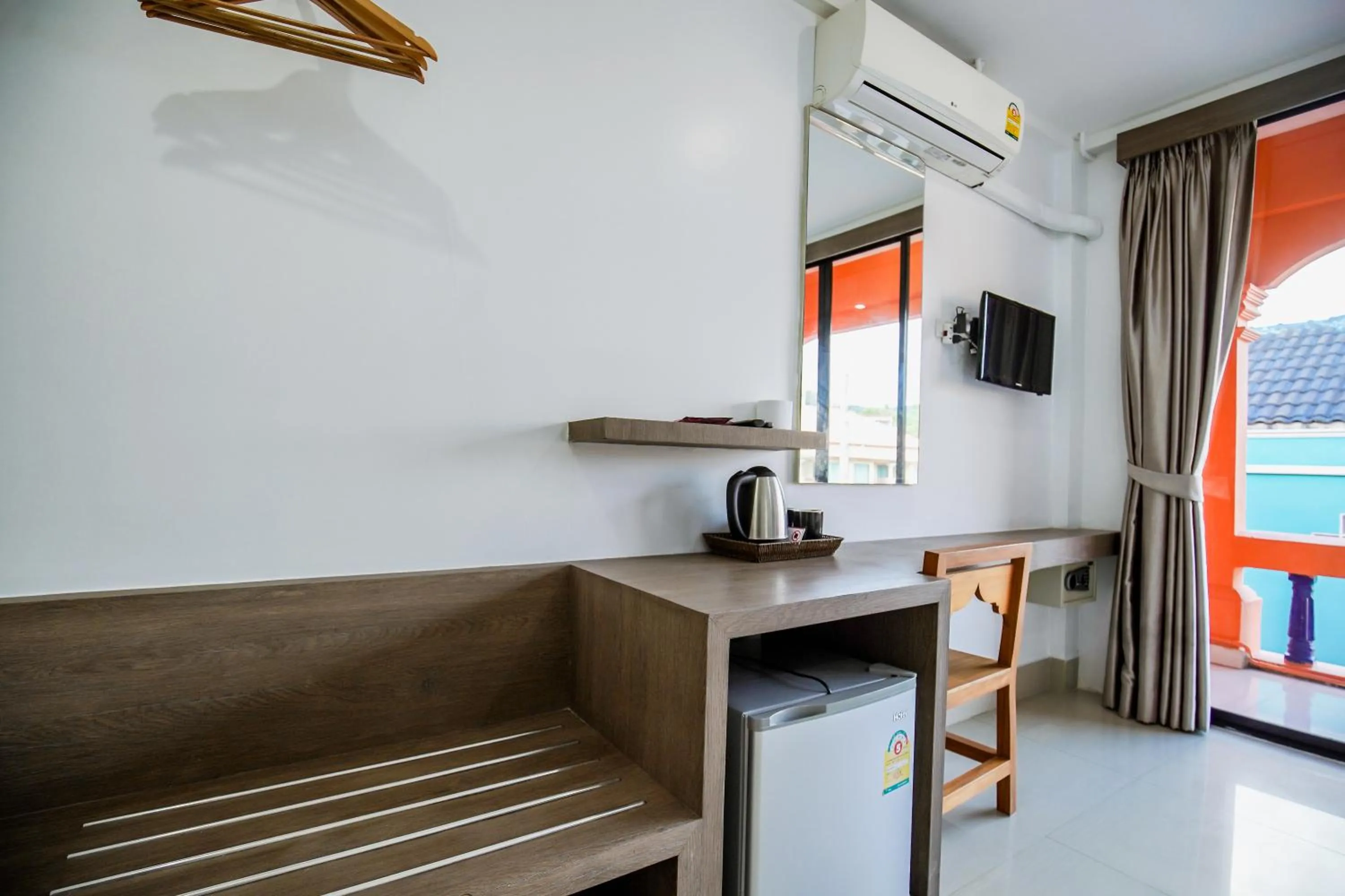 TV and multimedia in Khaleej Mass Hotel Patong