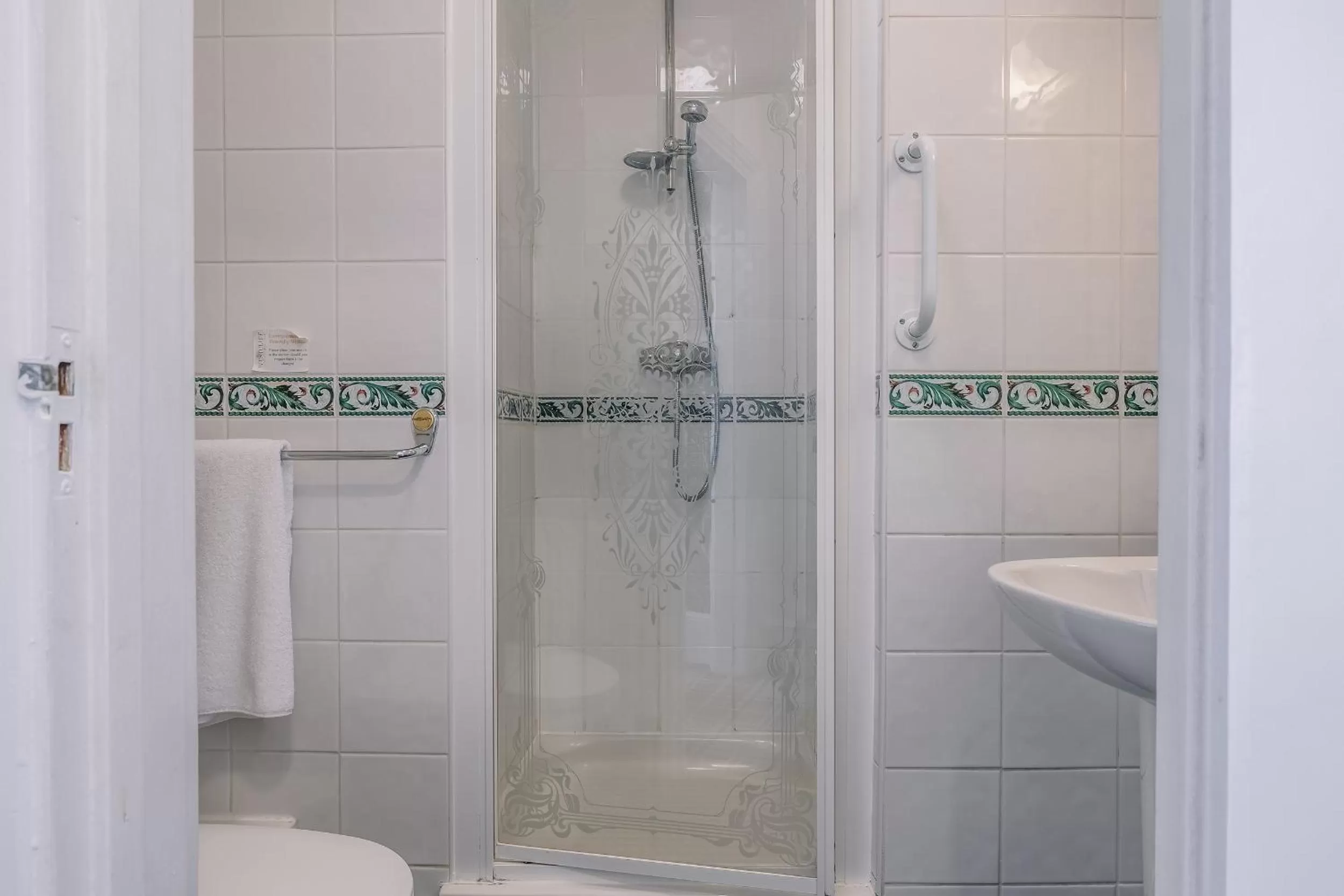 Shower in Muthu Westcliff Hotel (Near London Southend Airport)