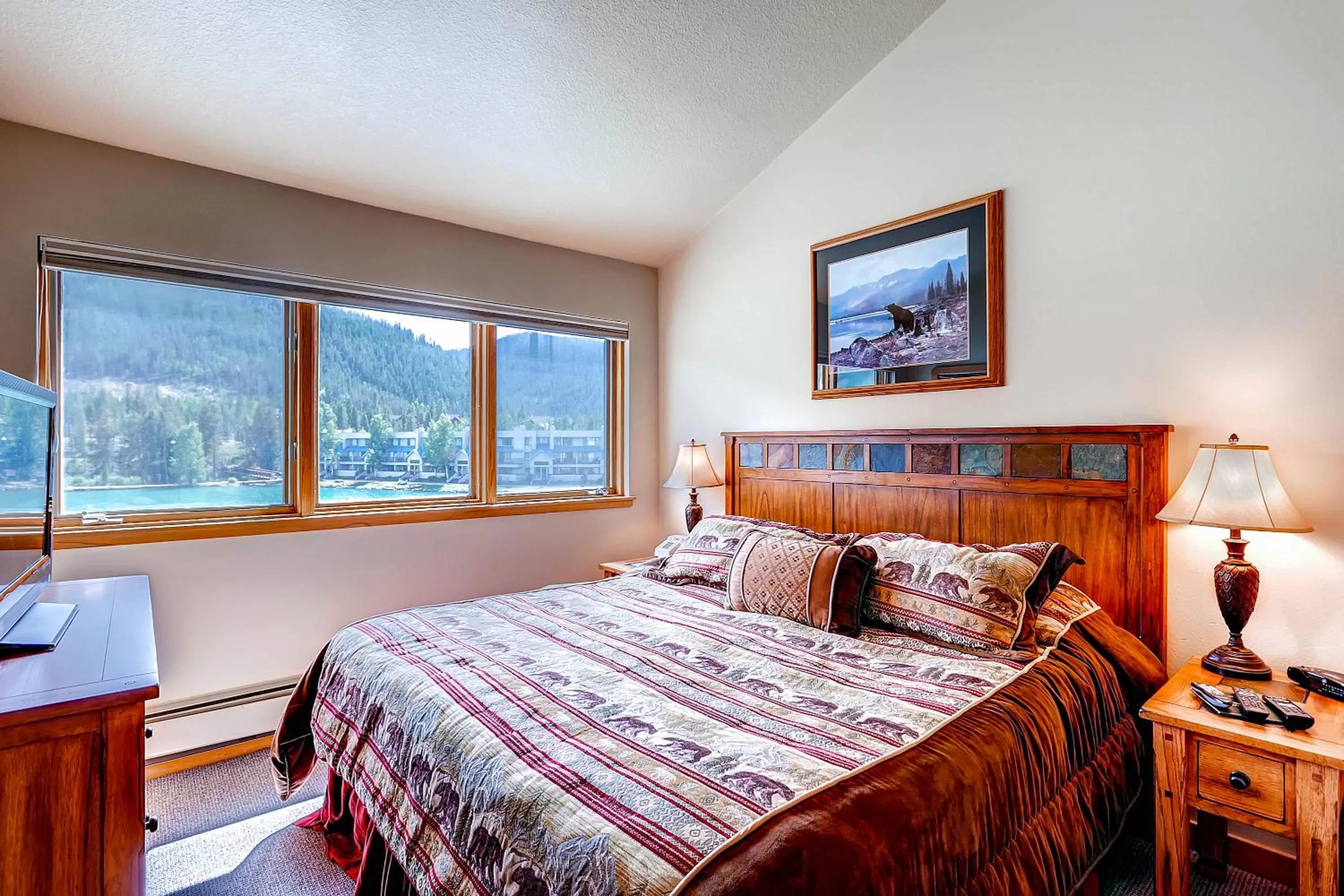 Bed in Lakeside Village by Vail Resorts