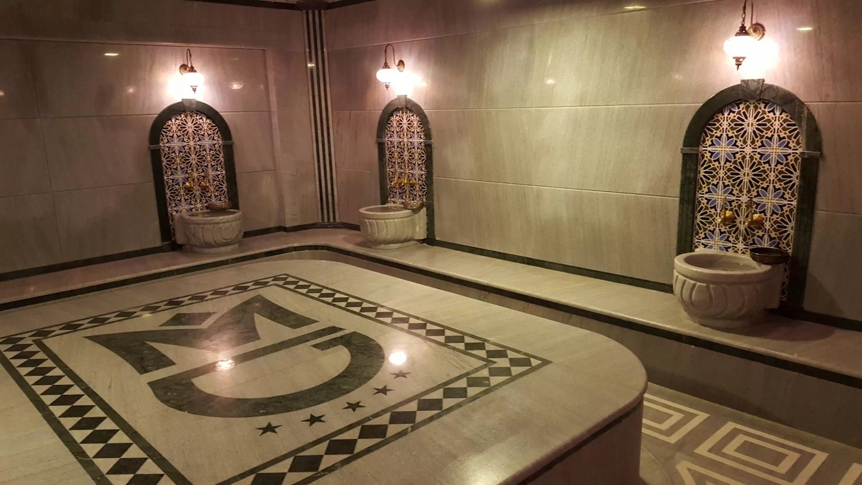 Area and facilities in Grand Mir Hotel