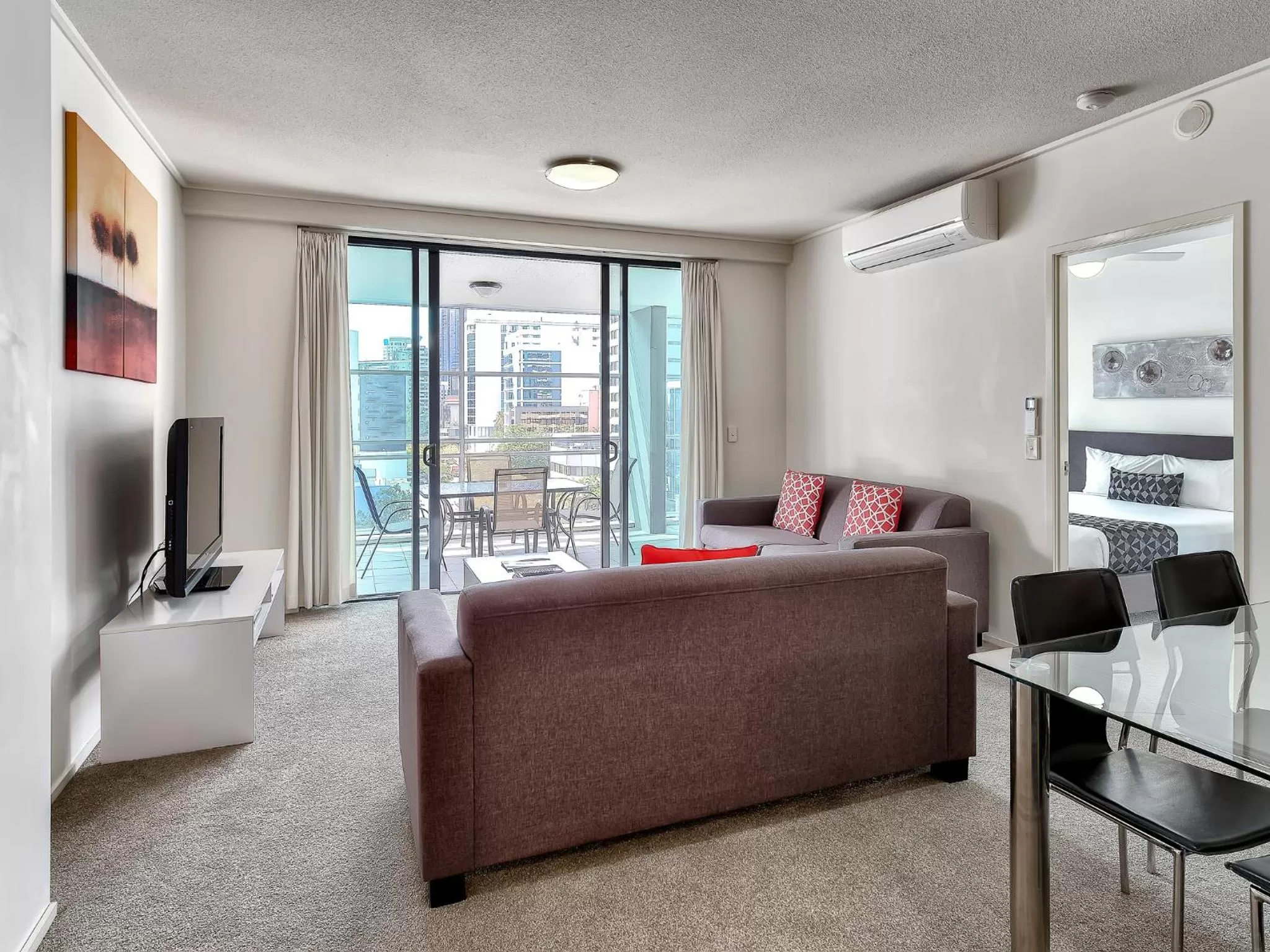 Communal lounge/ TV room in SKD Suites