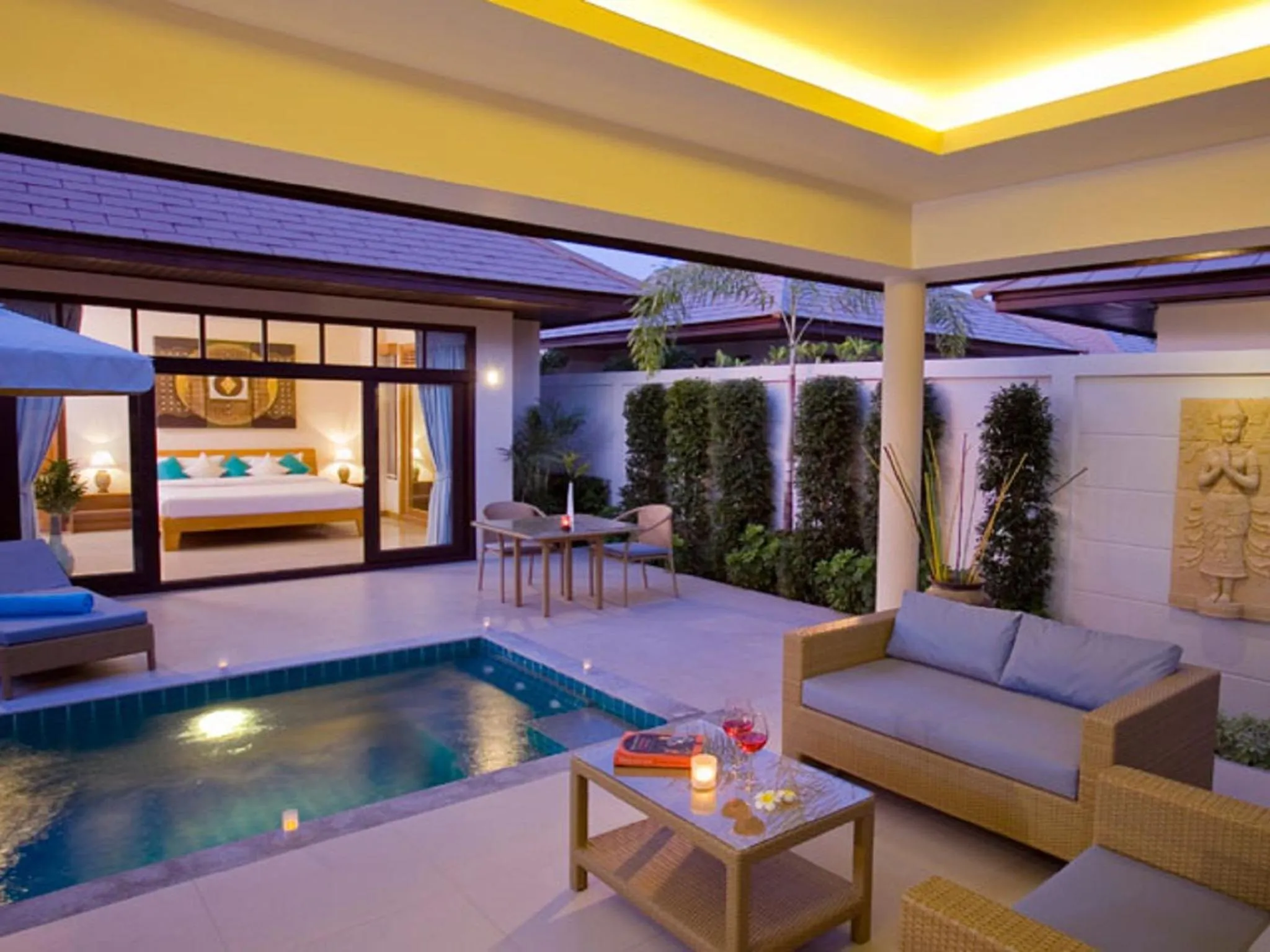 Swimming pool in Samui Boat Lagoon