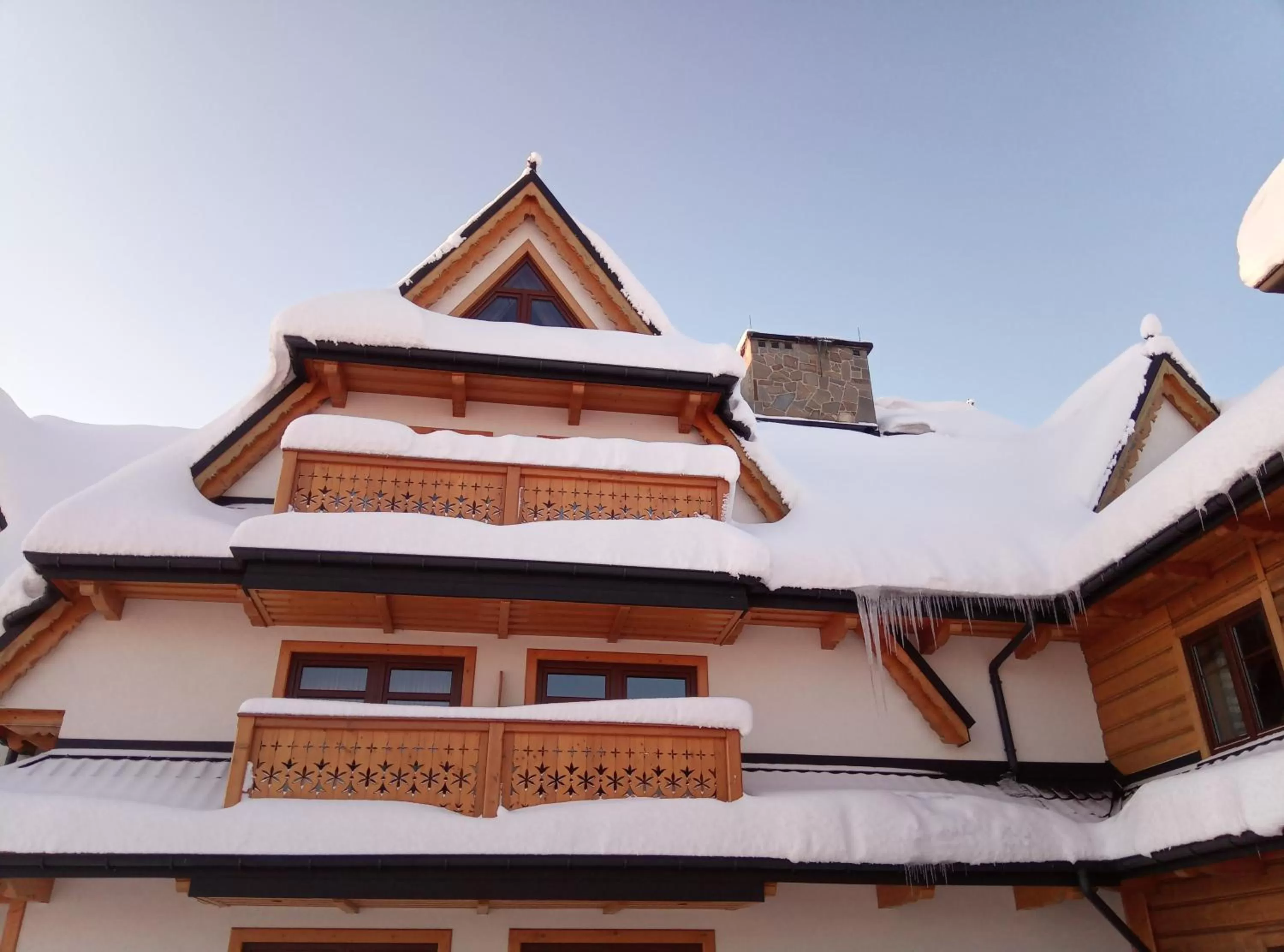 Property building in Górskie Wspomnienie