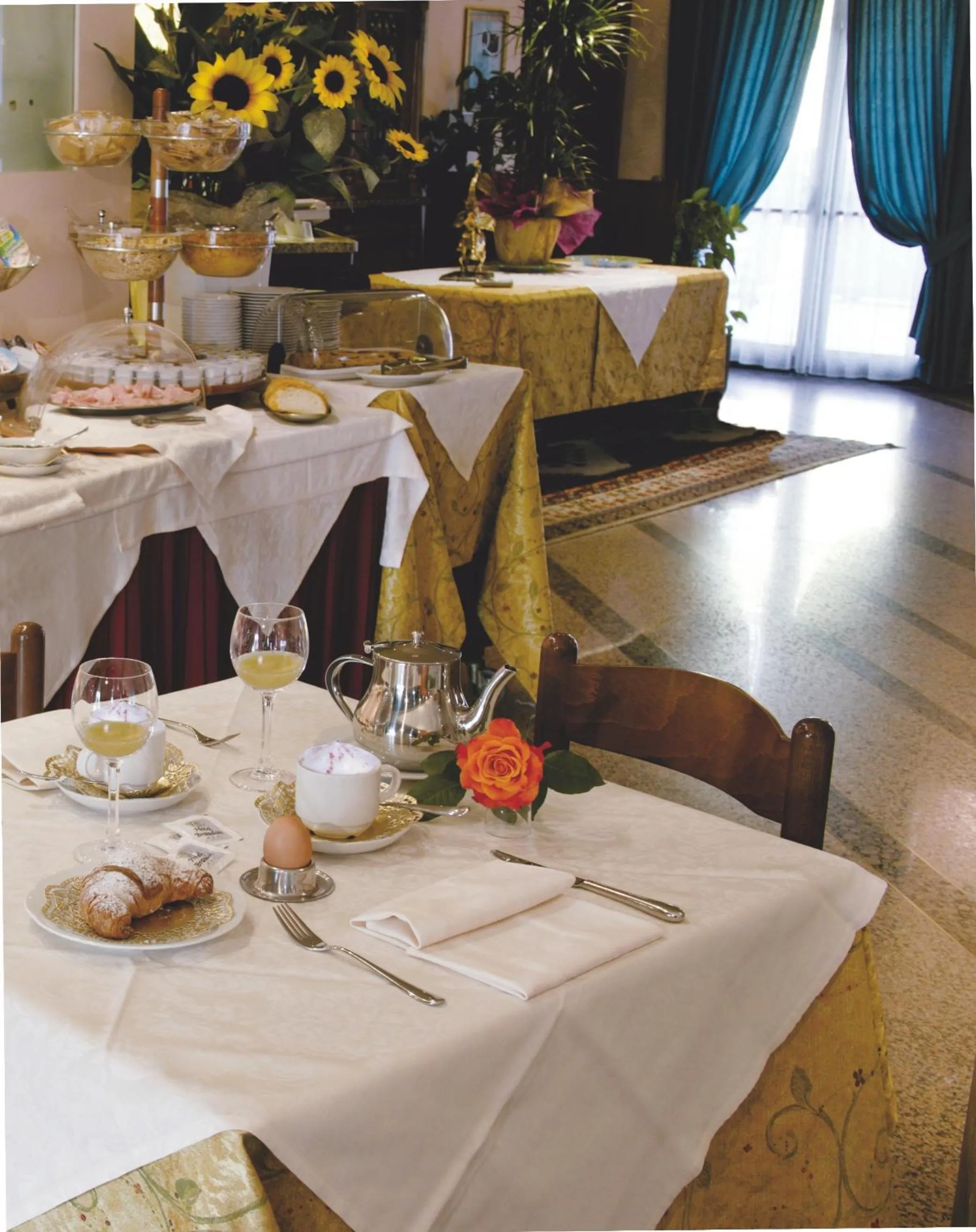 Restaurant/places to eat in Hotel Brandoli