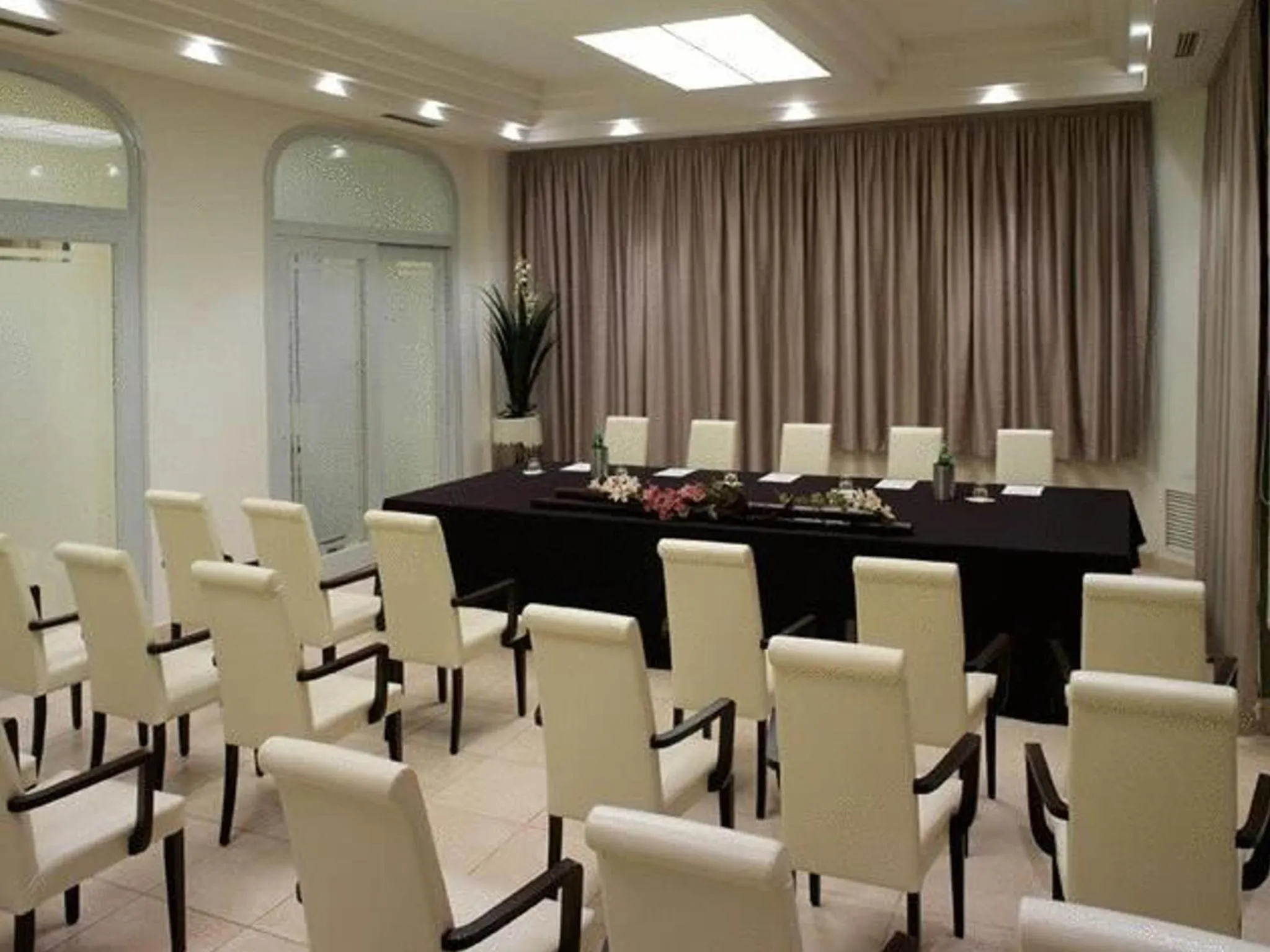 Business facilities in Hotel Regina Elena 57 & Oro Bianco SPA