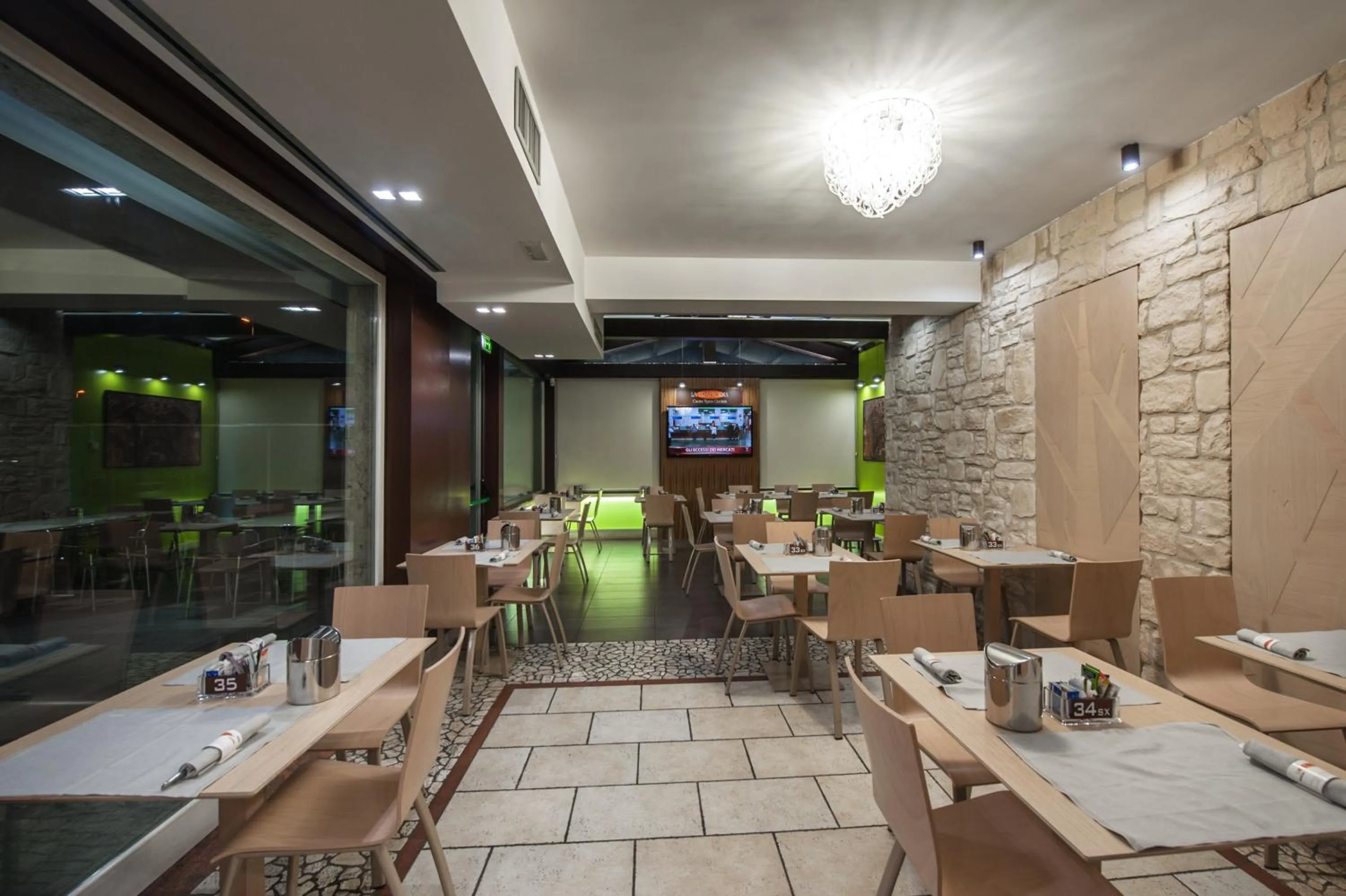 Restaurant/places to eat in Hotel Testani Frosinone