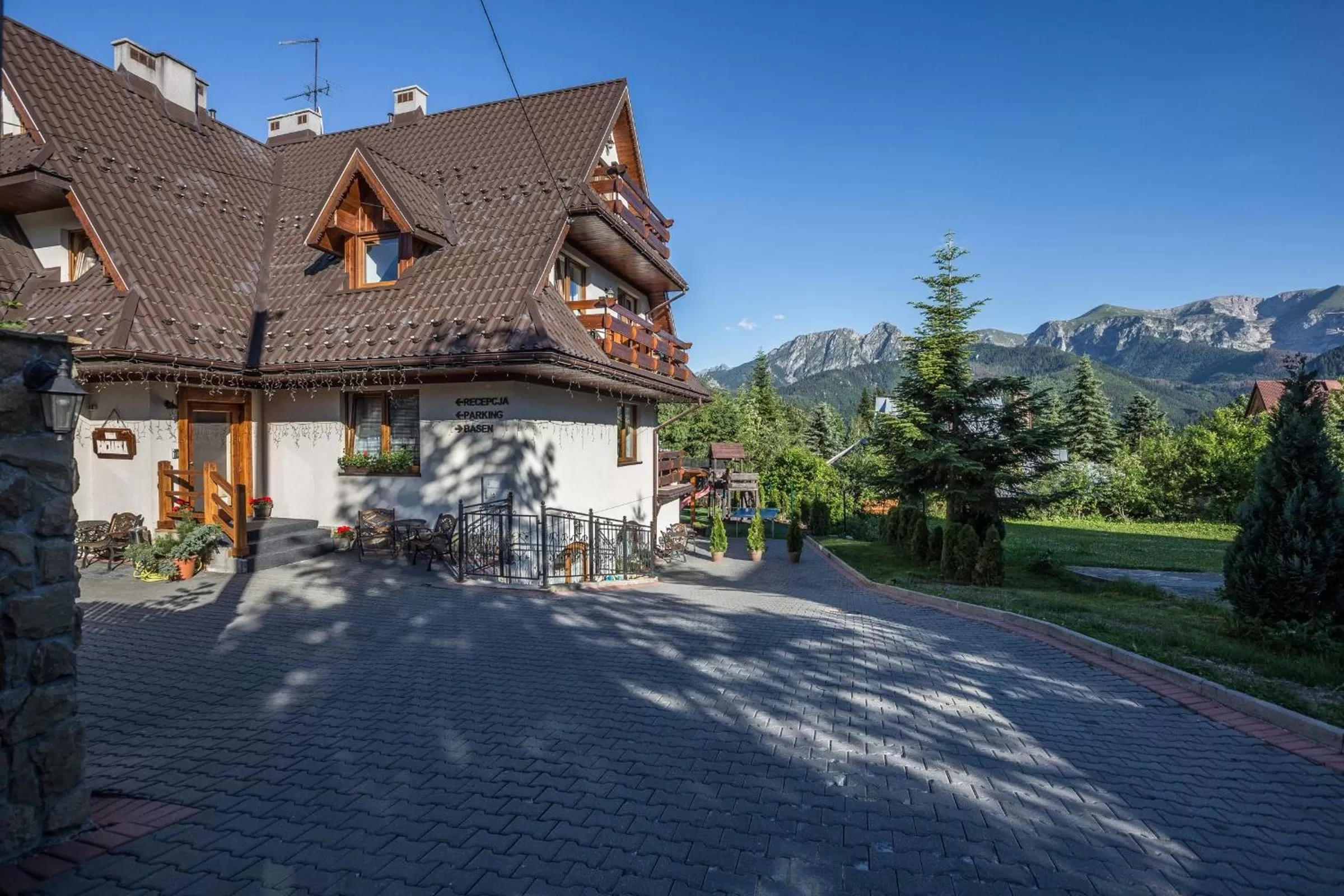 Property Building in Willa Baciarka