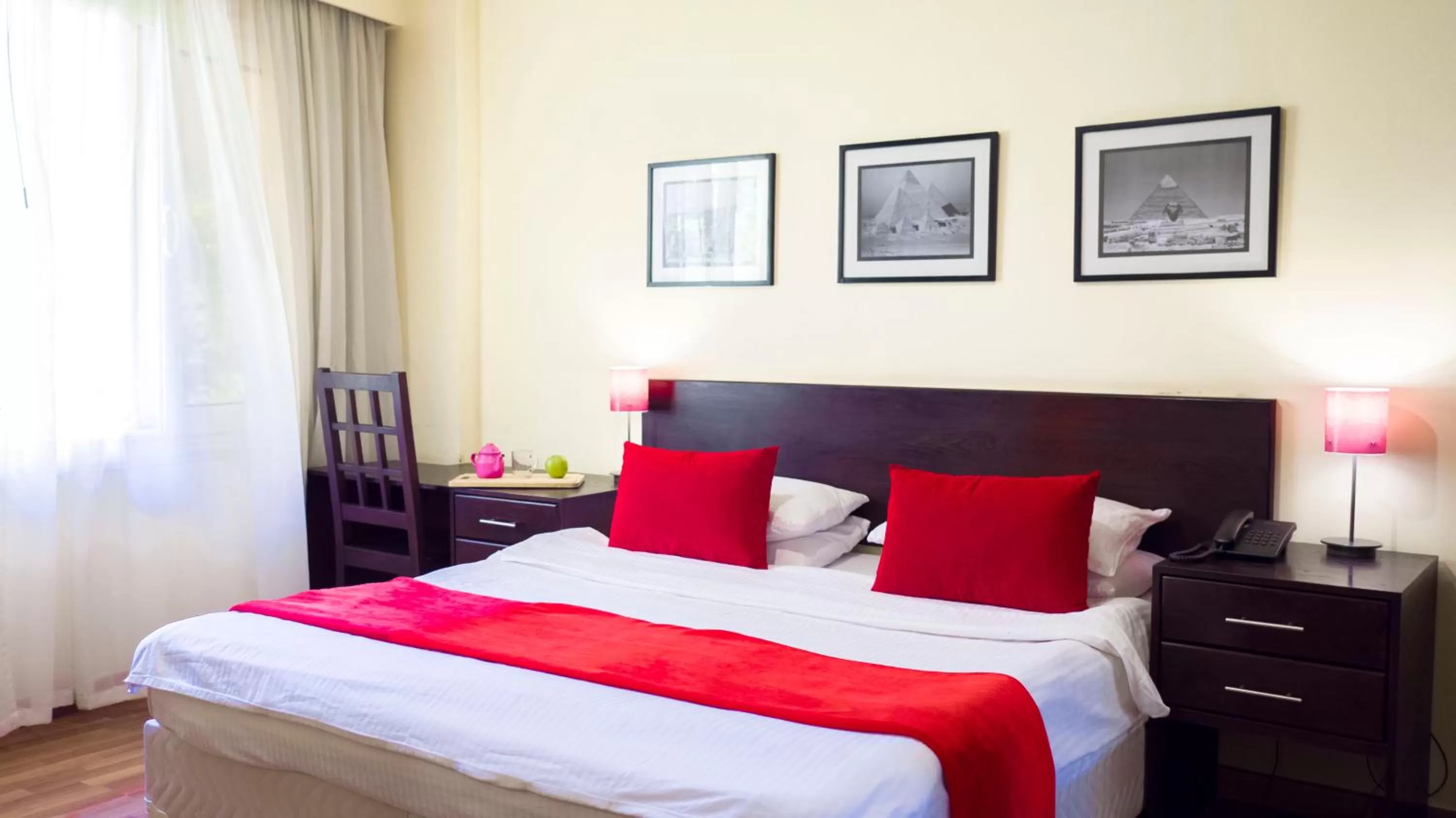 Bedroom, Bed in NewCity Hotel & Suites