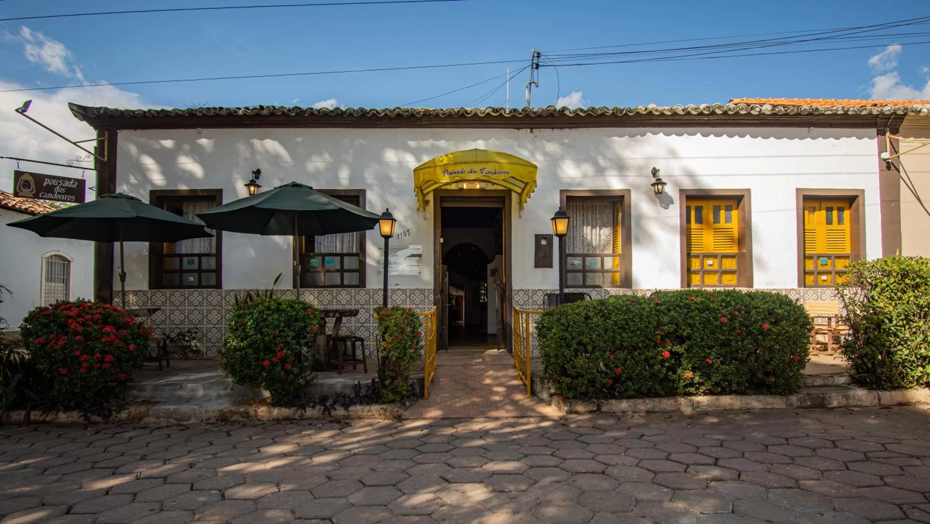 Facade/entrance, Property Building in Pousada dos Candeeiros