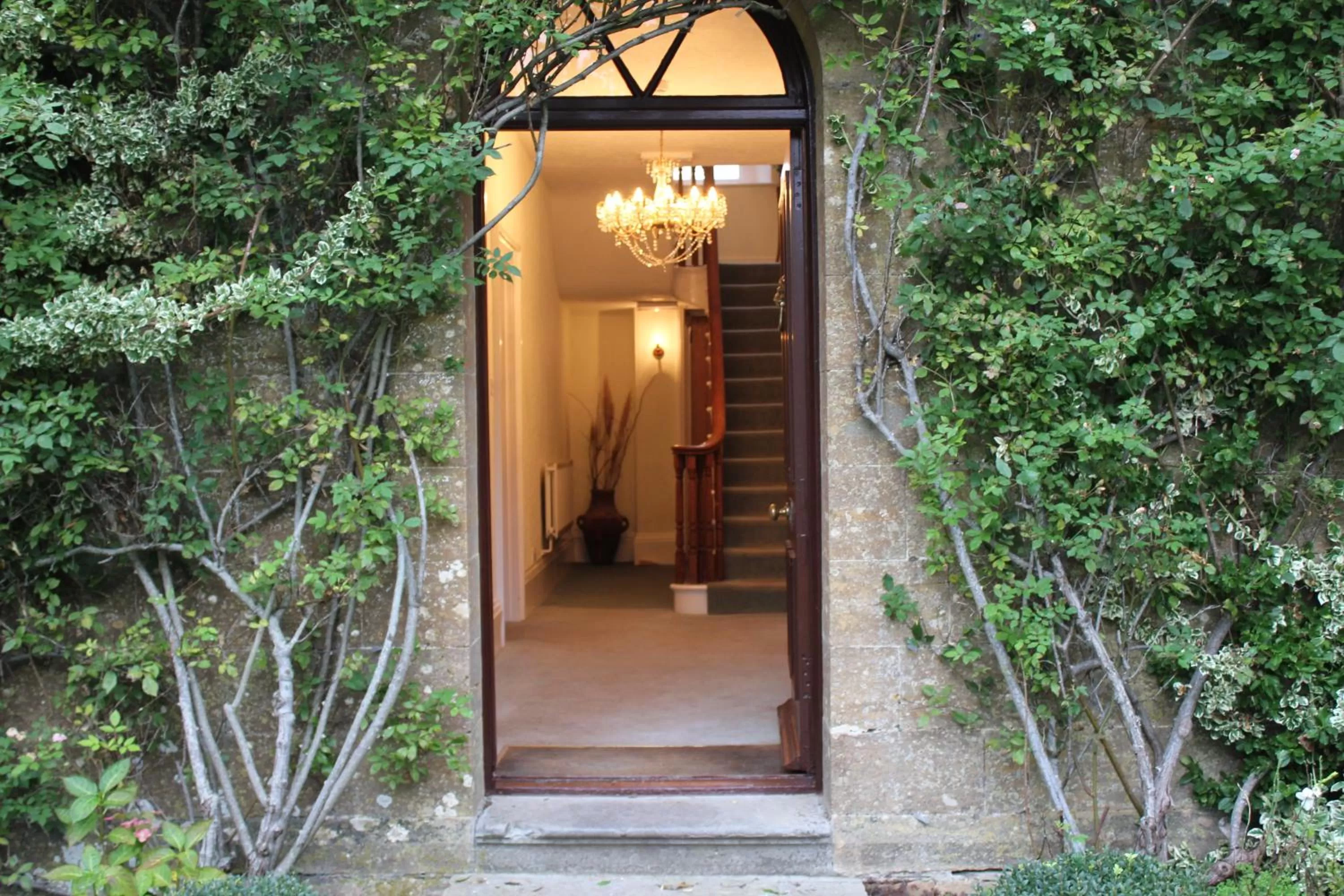 Facade/entrance in Haselbury Mill