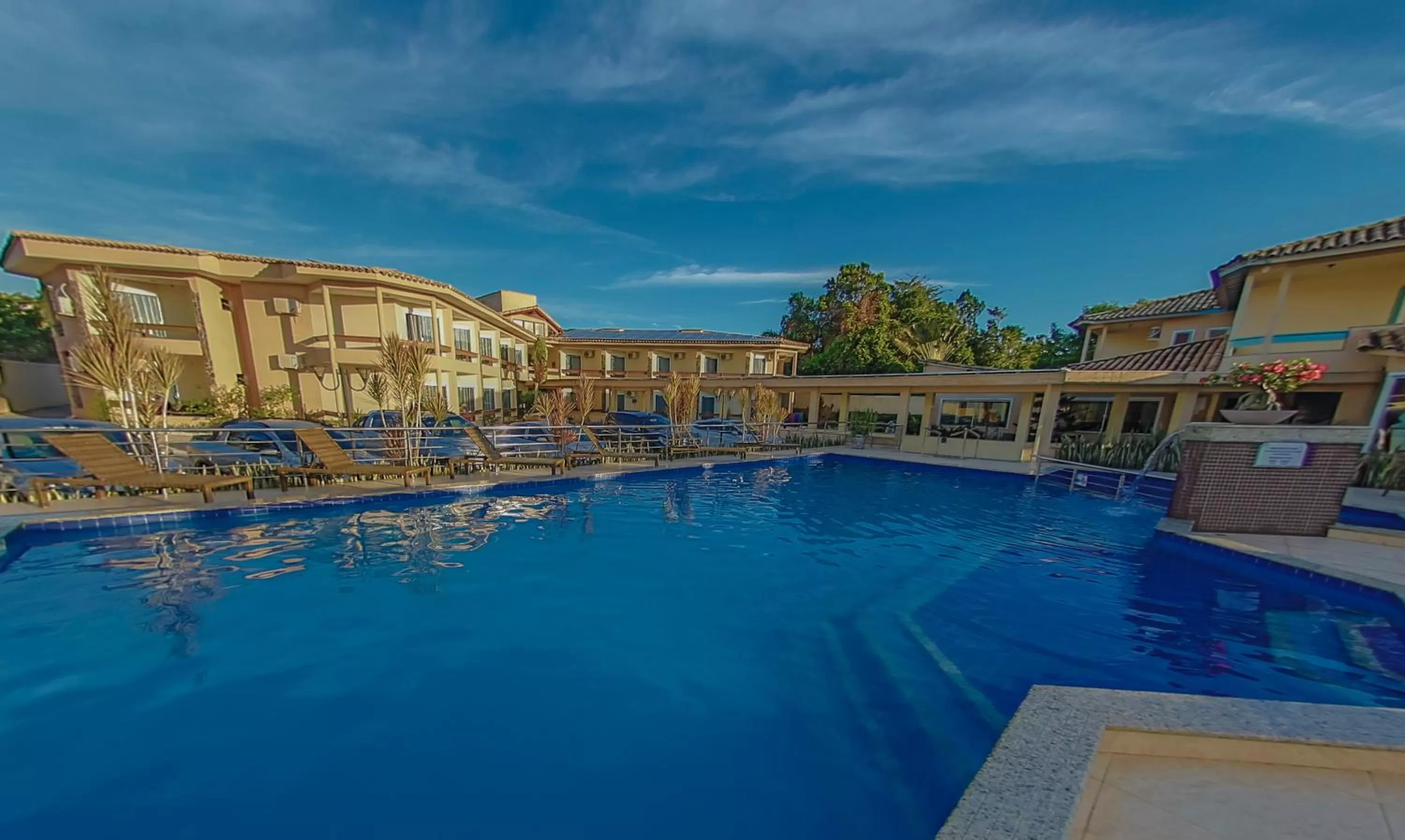 Property building in Pontal Praia Hotel