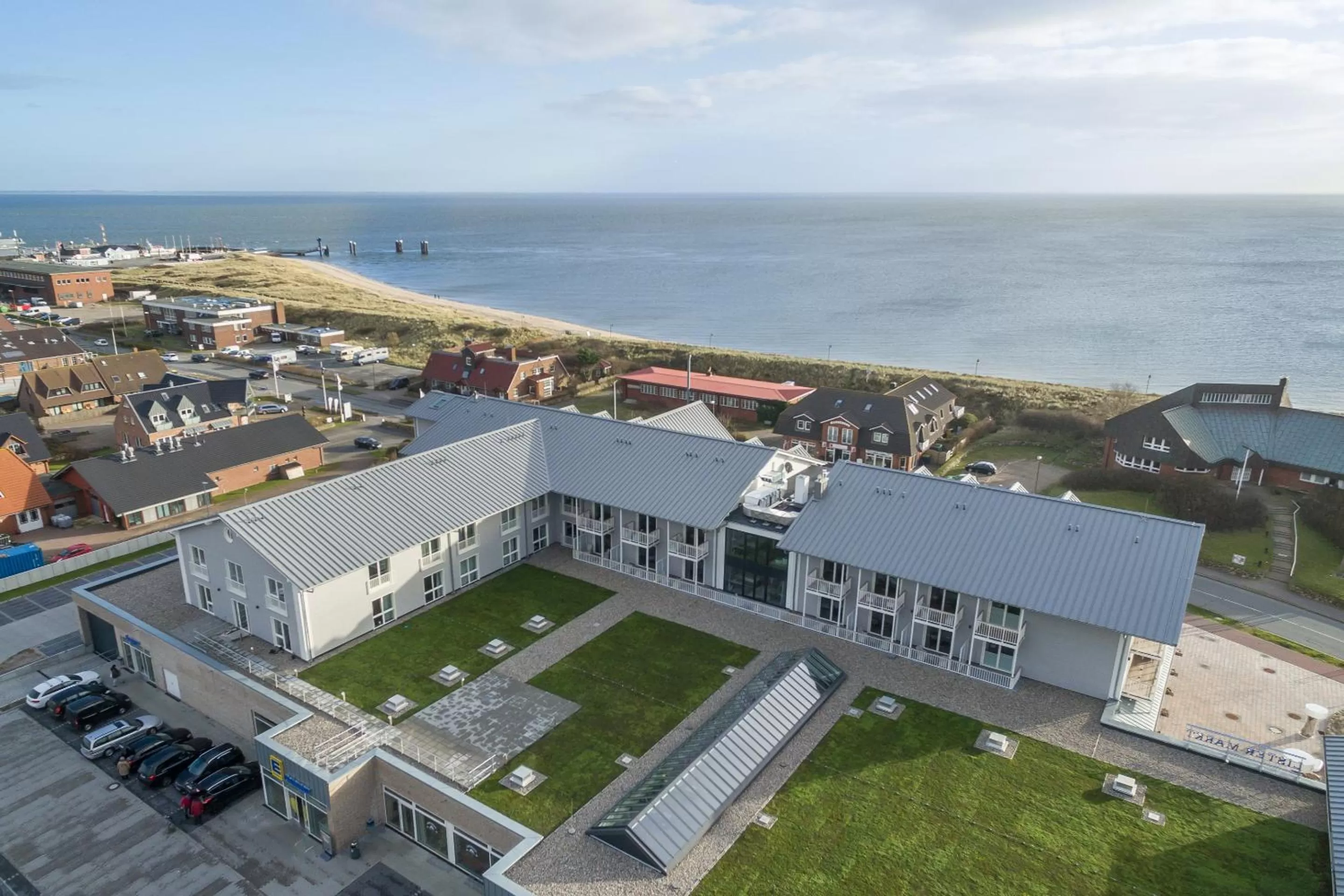 View (from property/room), Bird's-eye View in Easy Living