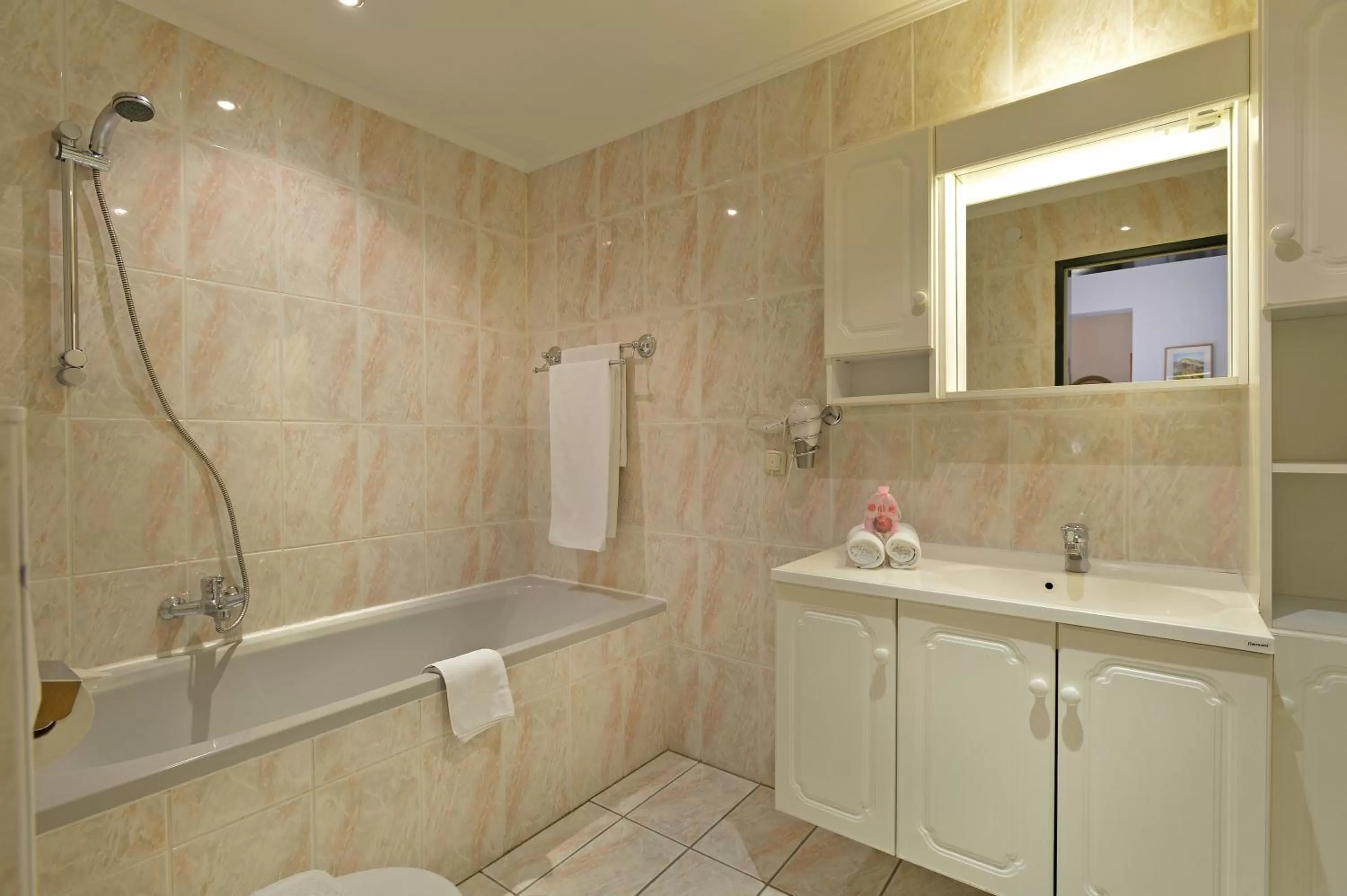 Bathroom in Apparthotel Tom Sojer