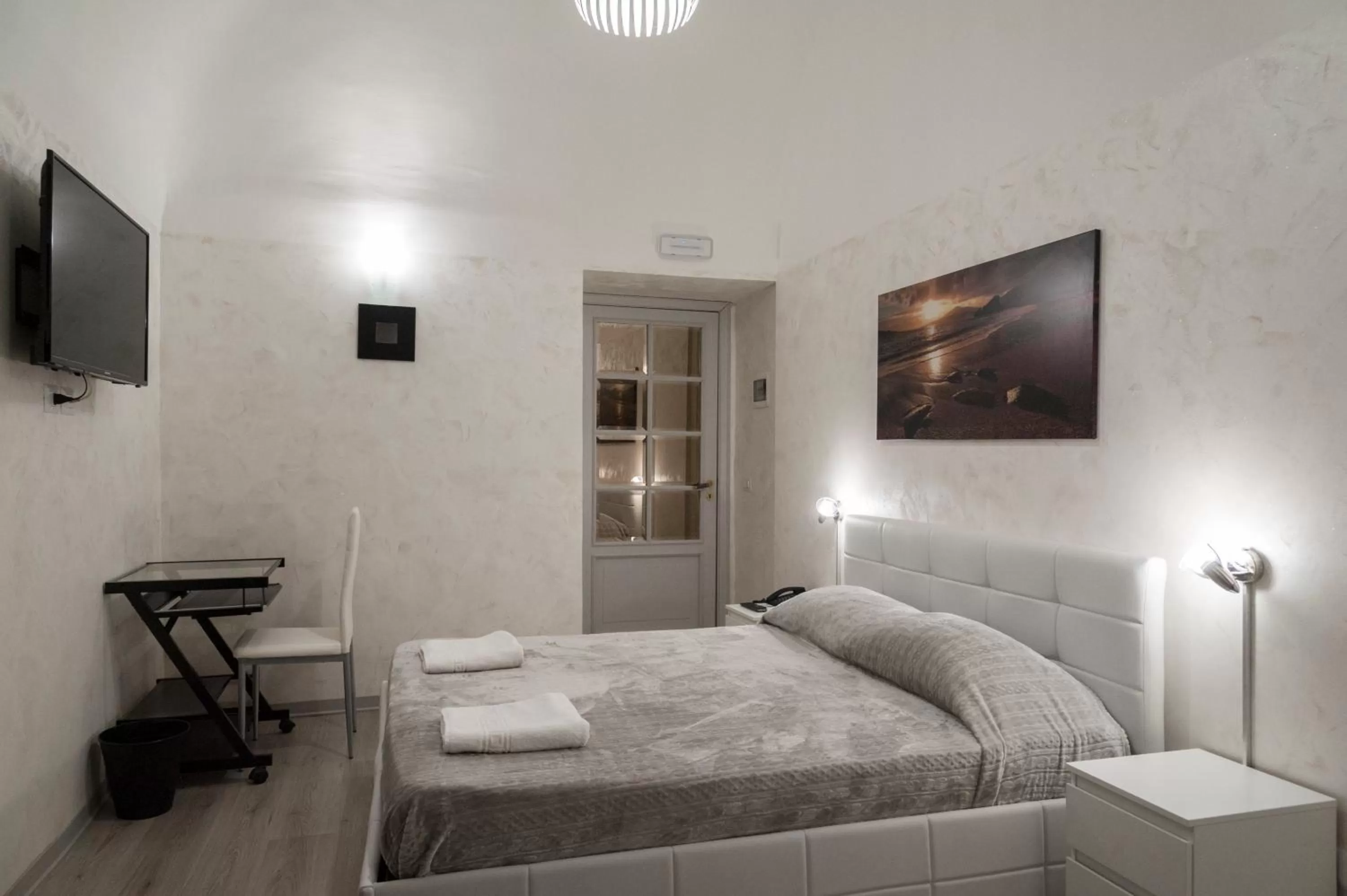 Photo of the whole room, Bed in B&B Etnea Palace