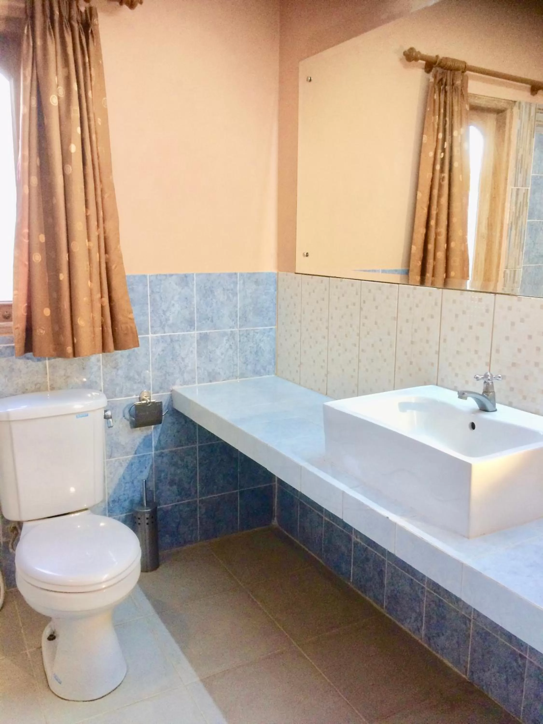 Bathroom in Ada Waktu Homestay