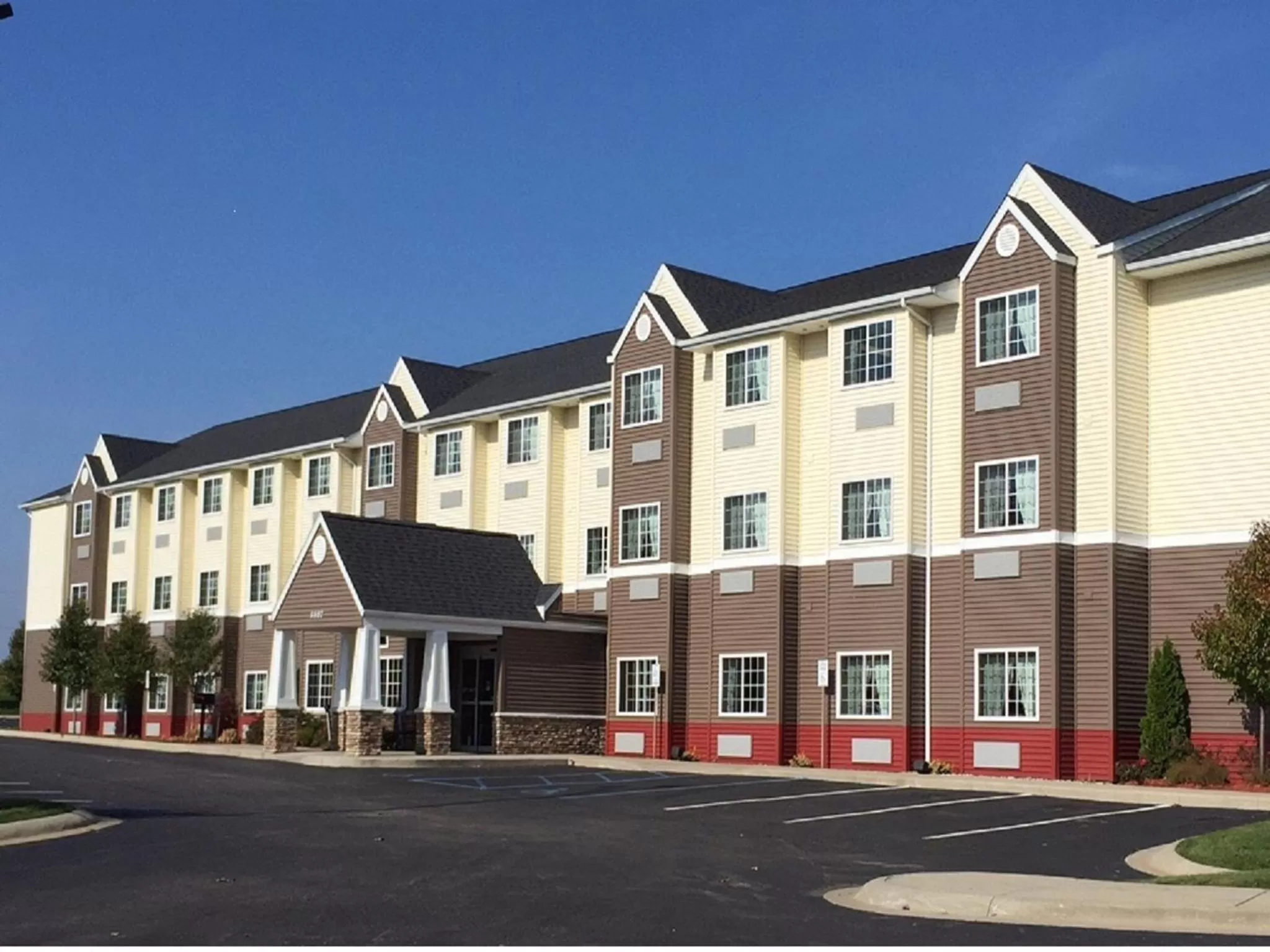 Property building in Sleep Inn & Suites Kalamazoo Southwest