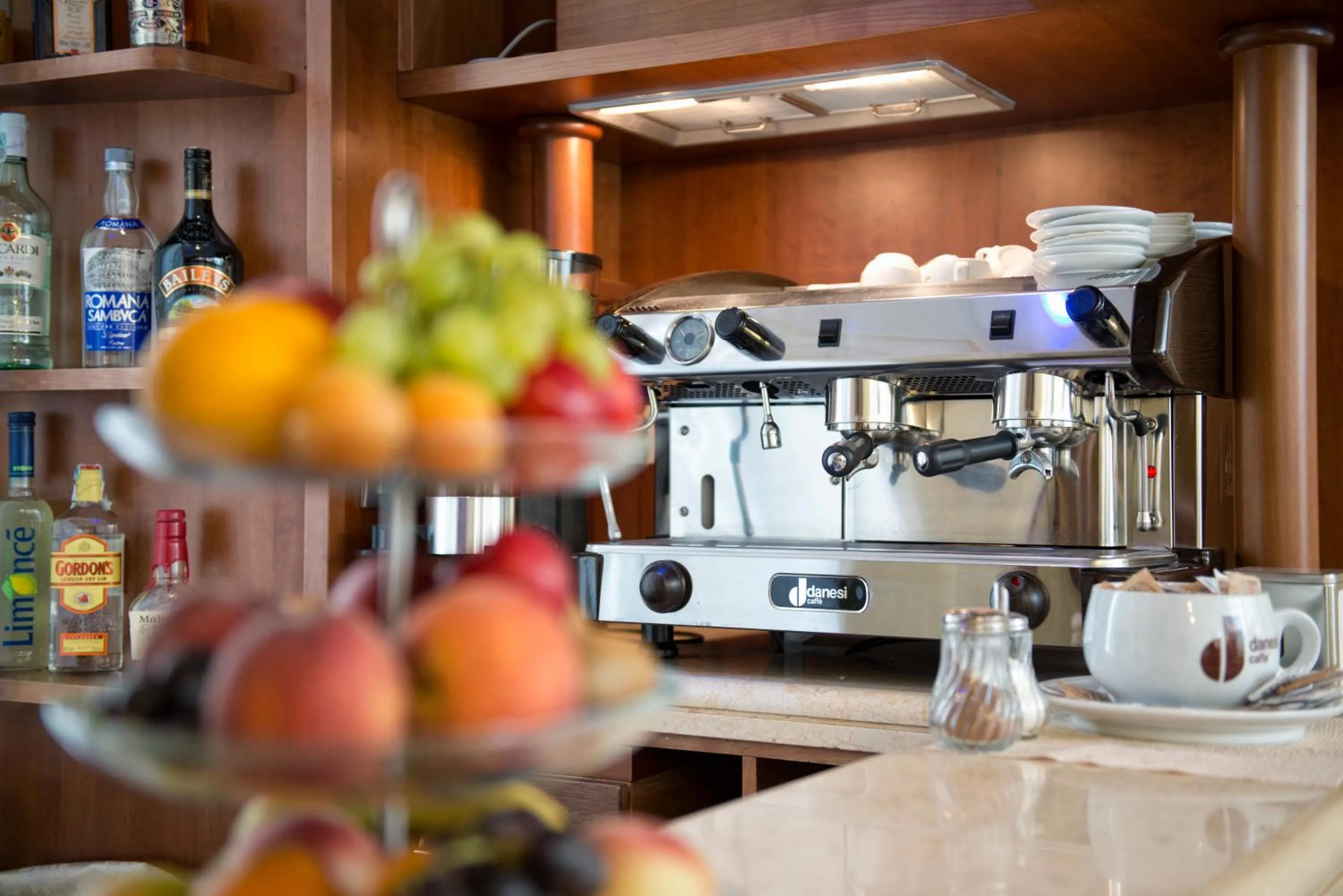 Restaurant/places to eat in Hotel Marco Polo Rome